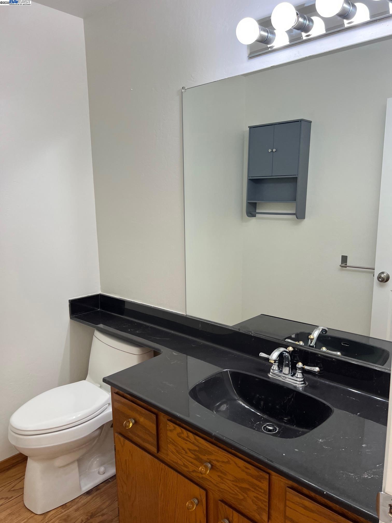 Detail Gallery Image 21 of 58 For 3242 Monika Ln, Hayward,  CA 94541 - 3 Beds | 2/1 Baths