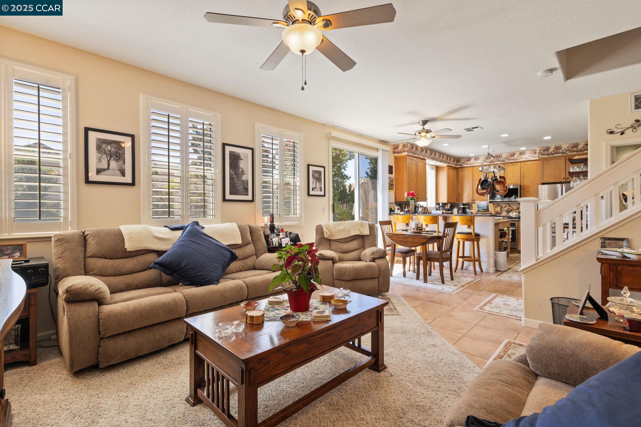 Detail Gallery Image 12 of 56 For 605 Lakeshore Dr, Fairfield,  CA 94534 - 3 Beds | 2/1 Baths