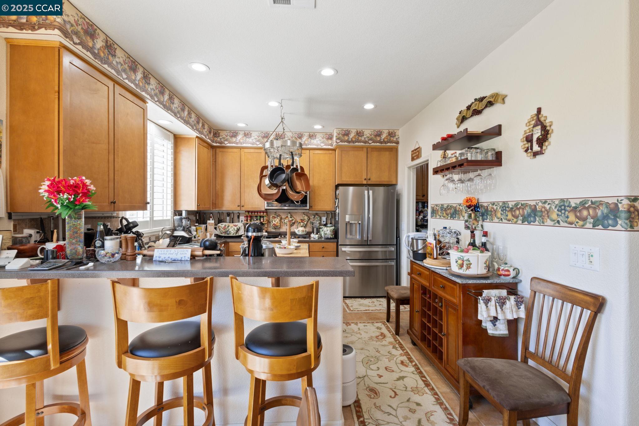 Detail Gallery Image 14 of 56 For 605 Lakeshore Dr, Fairfield,  CA 94534 - 3 Beds | 2/1 Baths