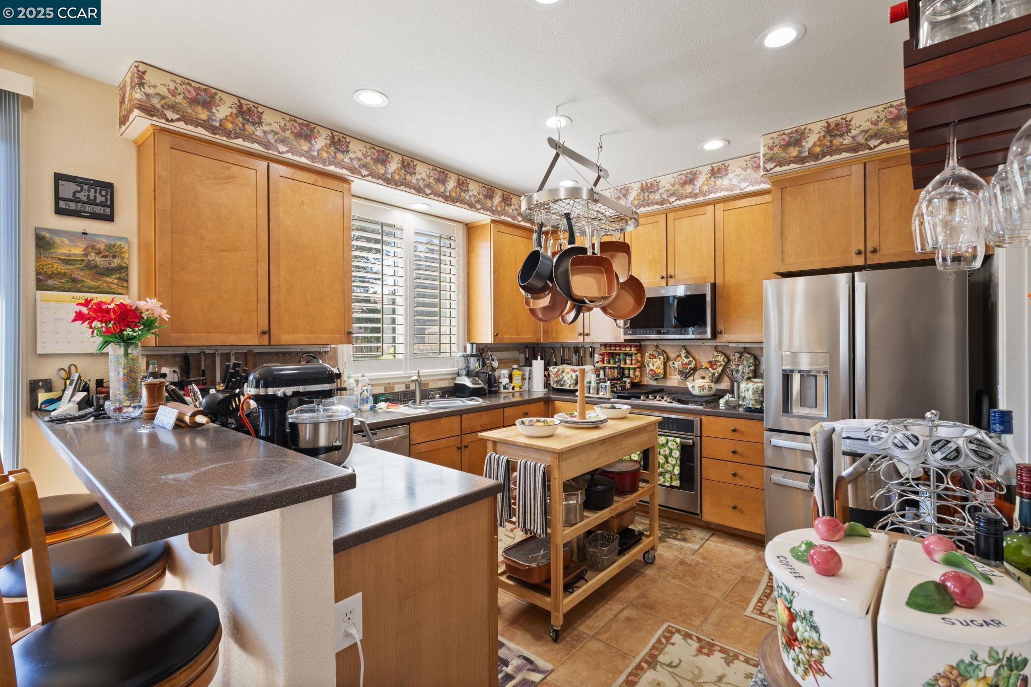 Detail Gallery Image 16 of 56 For 605 Lakeshore Dr, Fairfield,  CA 94534 - 3 Beds | 2/1 Baths