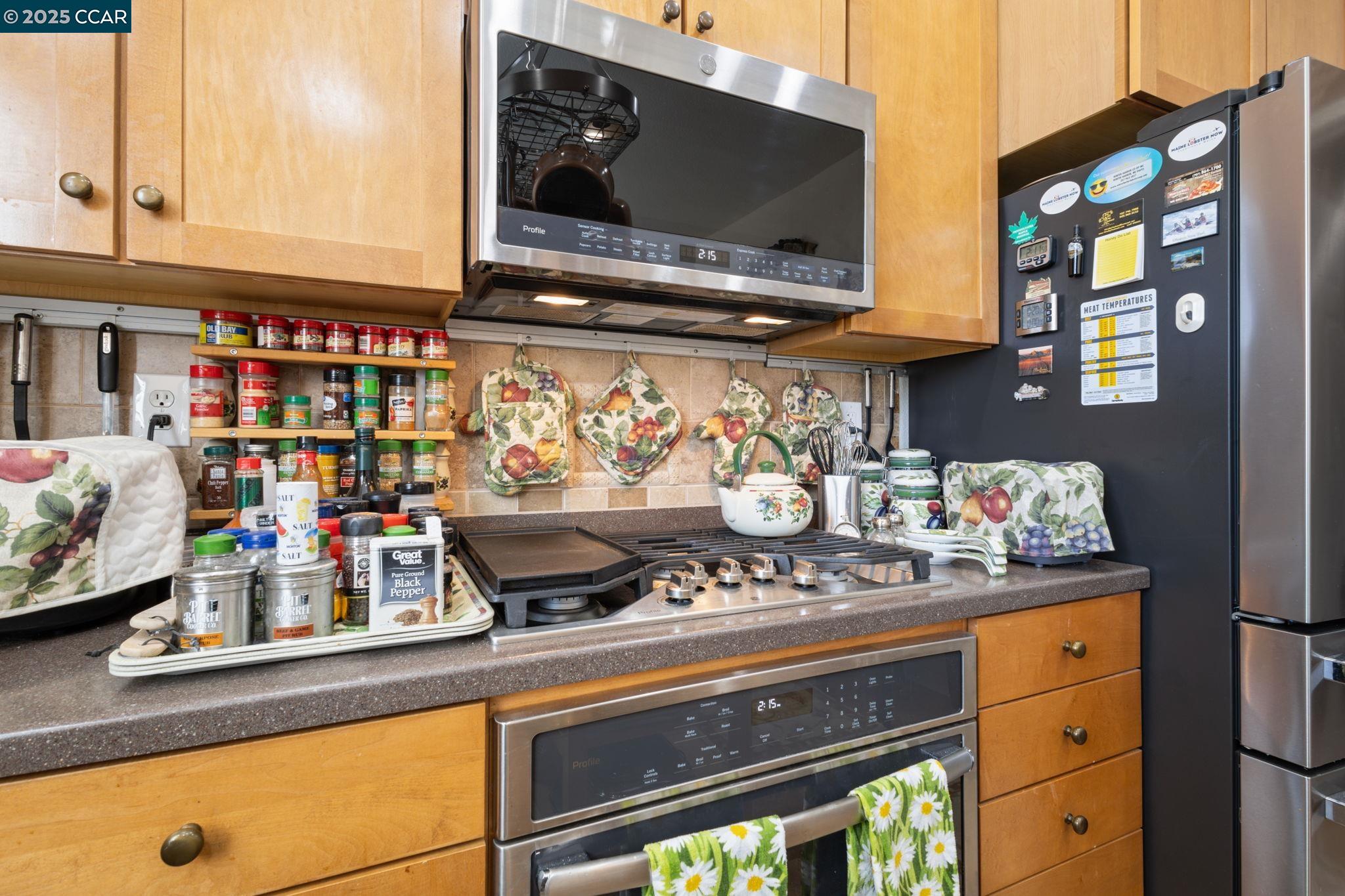 Detail Gallery Image 18 of 56 For 605 Lakeshore Dr, Fairfield,  CA 94534 - 3 Beds | 2/1 Baths