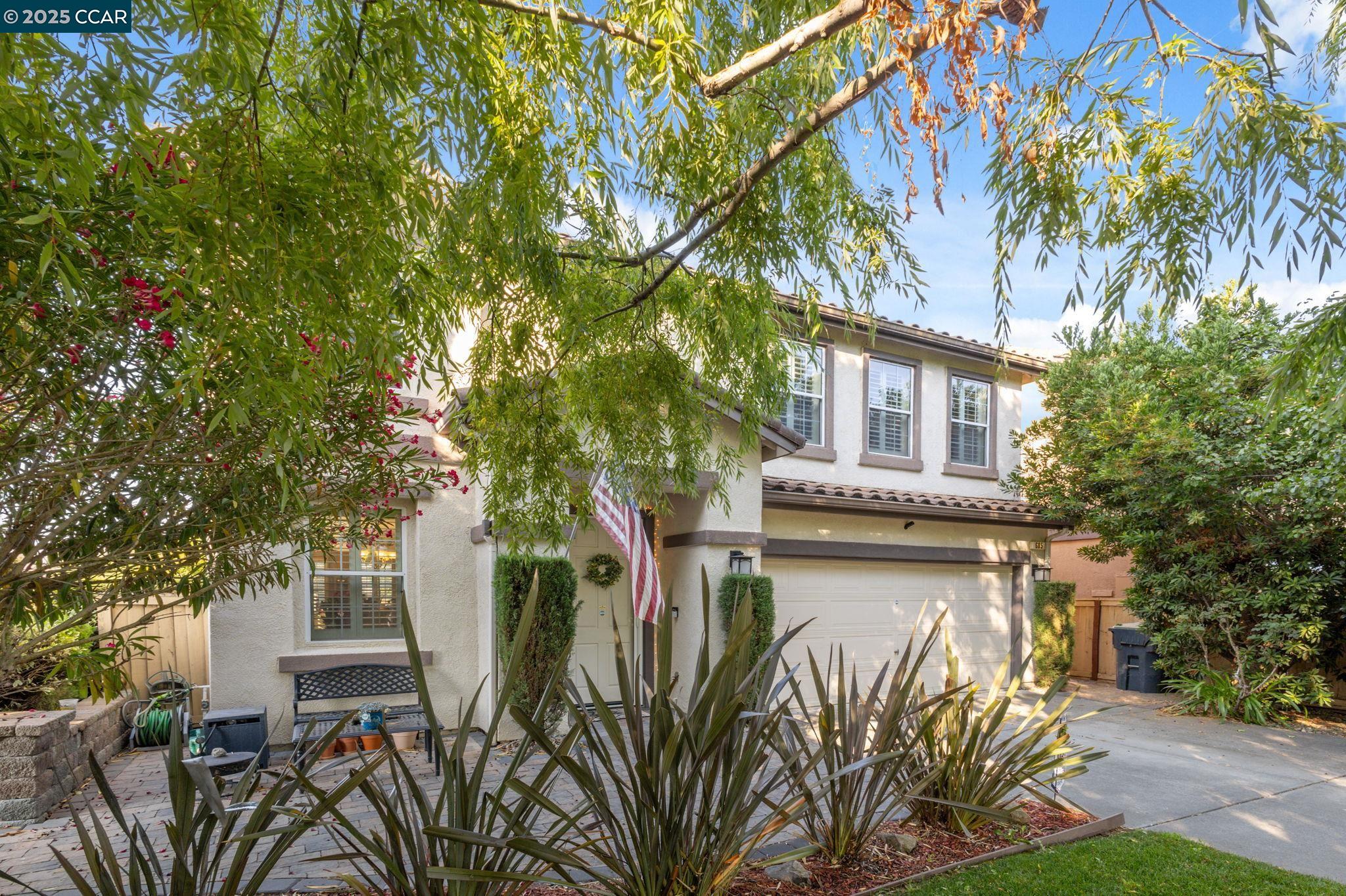 Detail Gallery Image 4 of 56 For 605 Lakeshore Dr, Fairfield,  CA 94534 - 3 Beds | 2/1 Baths