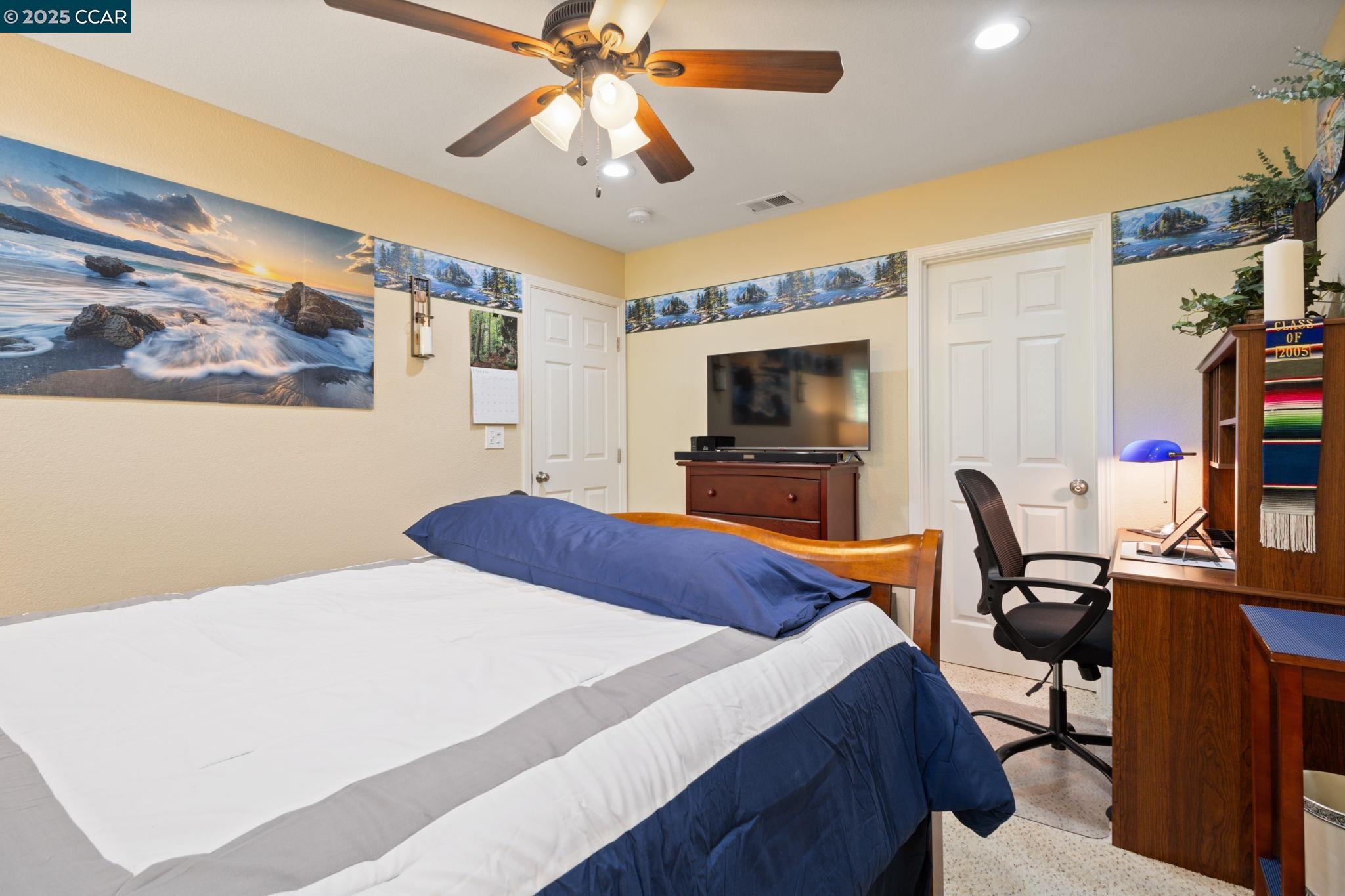 Detail Gallery Image 31 of 56 For 605 Lakeshore Dr, Fairfield,  CA 94534 - 3 Beds | 2/1 Baths