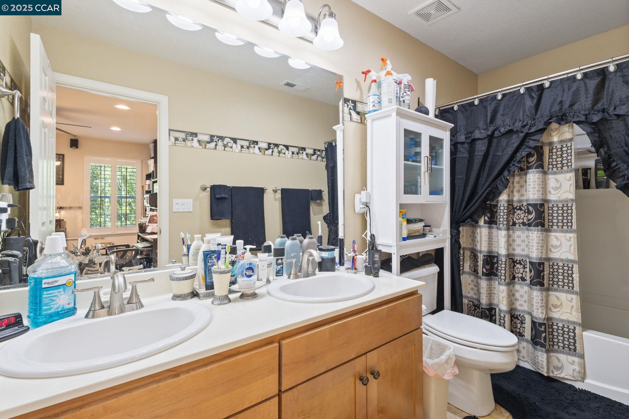 Detail Gallery Image 32 of 56 For 605 Lakeshore Dr, Fairfield,  CA 94534 - 3 Beds | 2/1 Baths