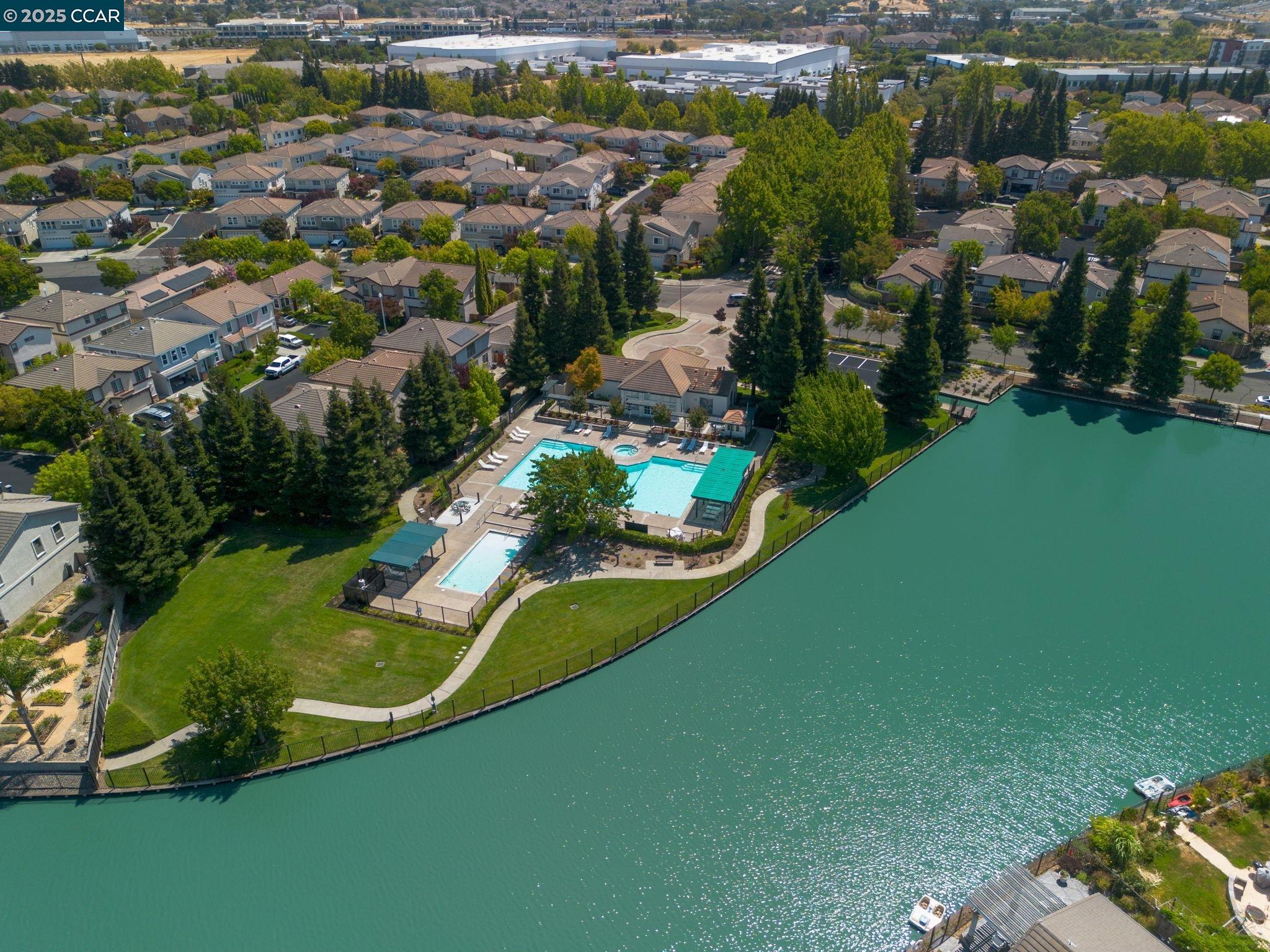 Detail Gallery Image 45 of 56 For 605 Lakeshore Dr, Fairfield,  CA 94534 - 3 Beds | 2/1 Baths