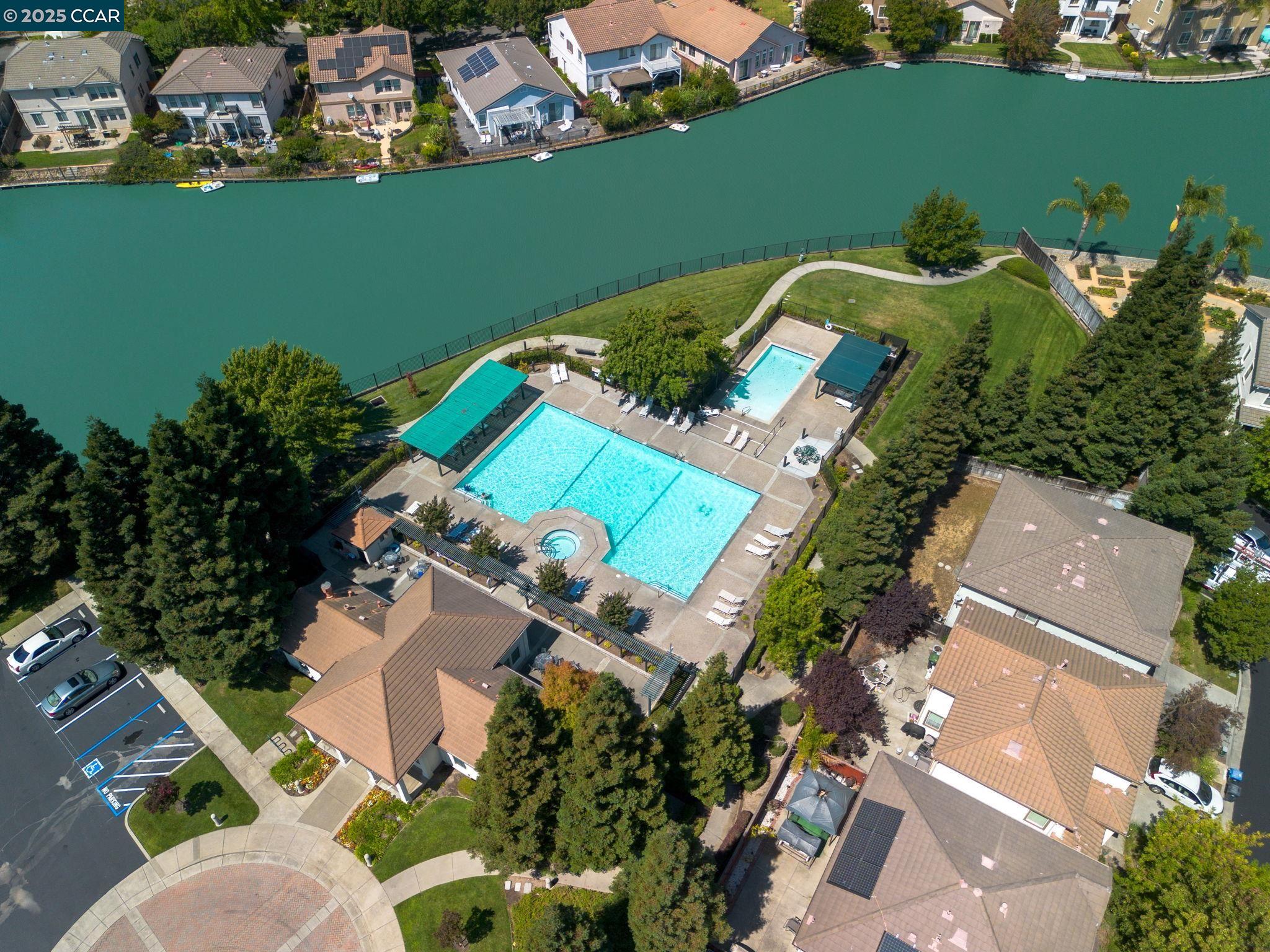 Detail Gallery Image 47 of 56 For 605 Lakeshore Dr, Fairfield,  CA 94534 - 3 Beds | 2/1 Baths