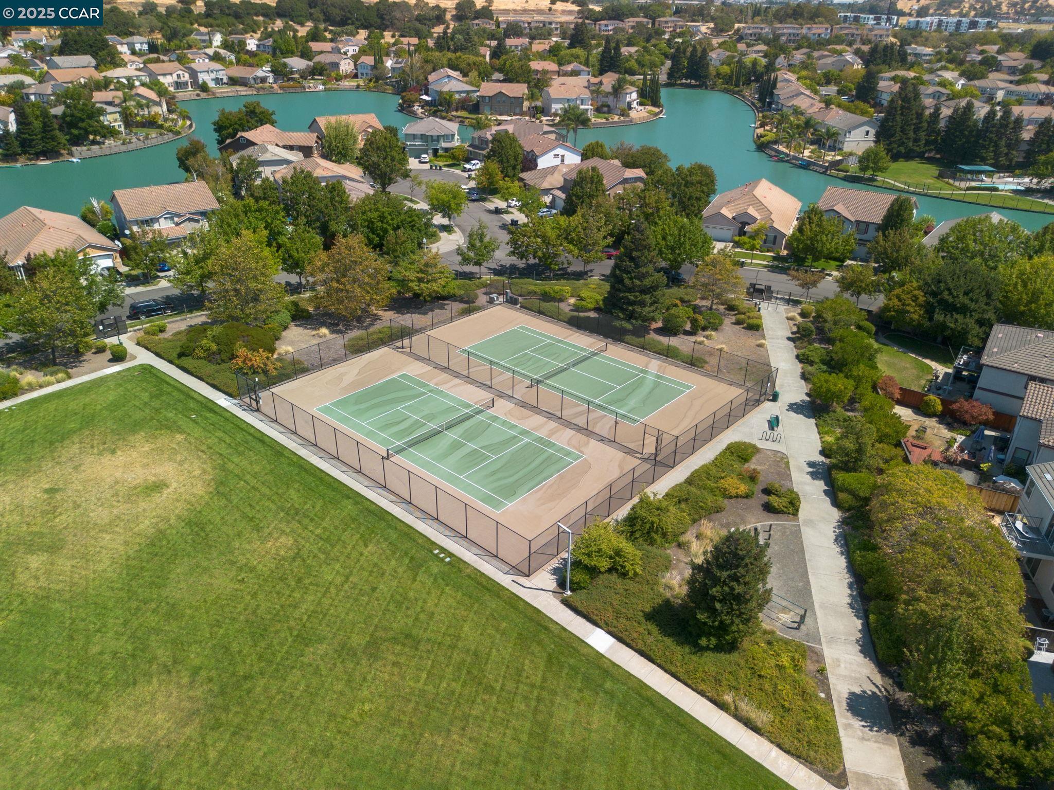Detail Gallery Image 52 of 56 For 605 Lakeshore Dr, Fairfield,  CA 94534 - 3 Beds | 2/1 Baths