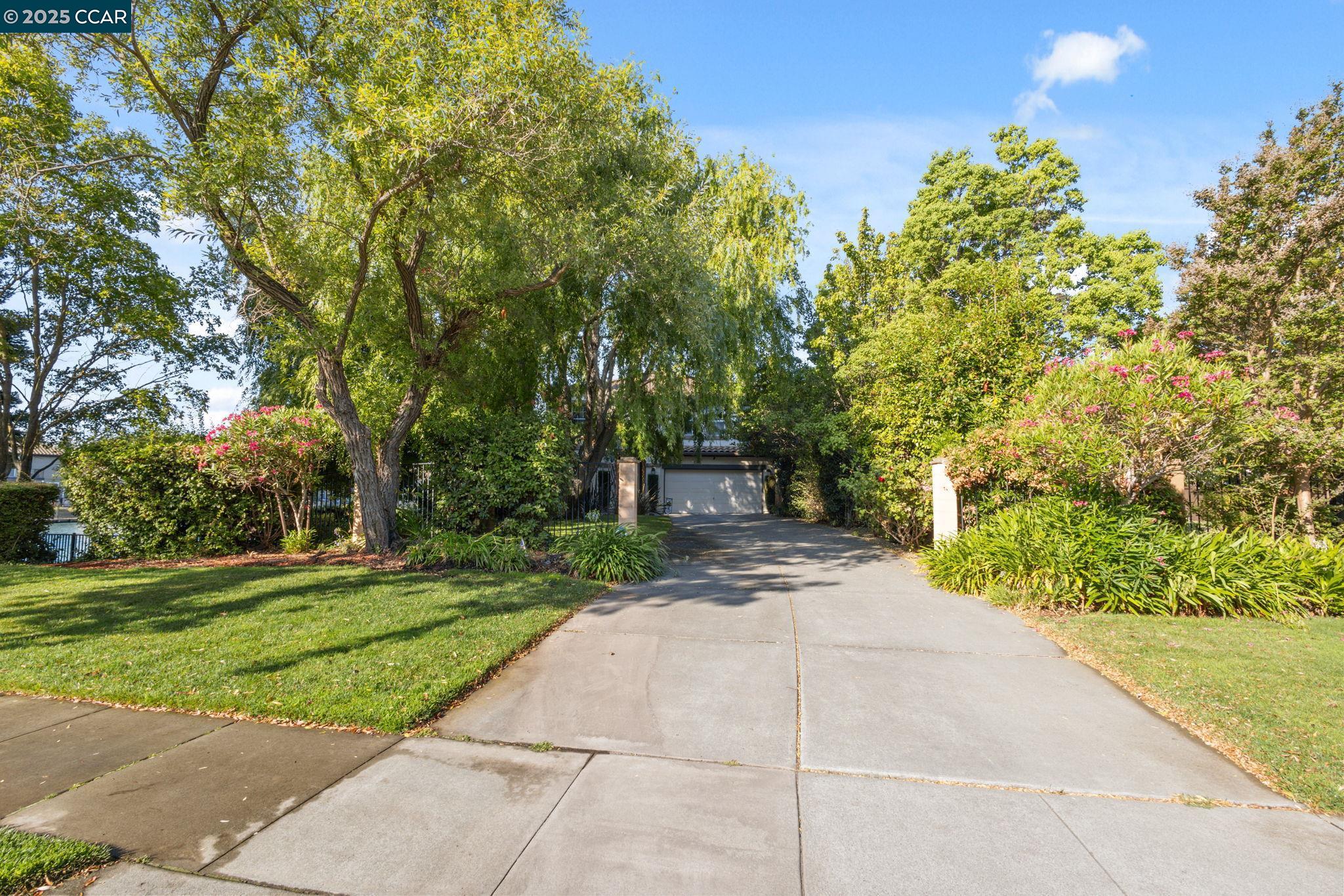 Detail Gallery Image 7 of 56 For 605 Lakeshore Dr, Fairfield,  CA 94534 - 3 Beds | 2/1 Baths
