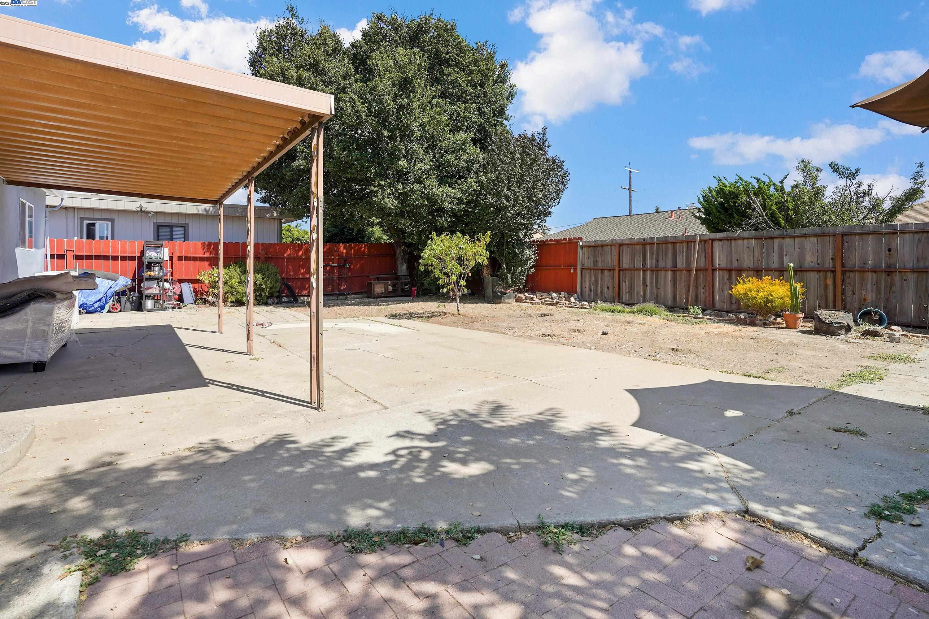 Detail Gallery Image 18 of 21 For 157 Newton St, Hayward,  CA 94544 - 4 Beds | 2 Baths