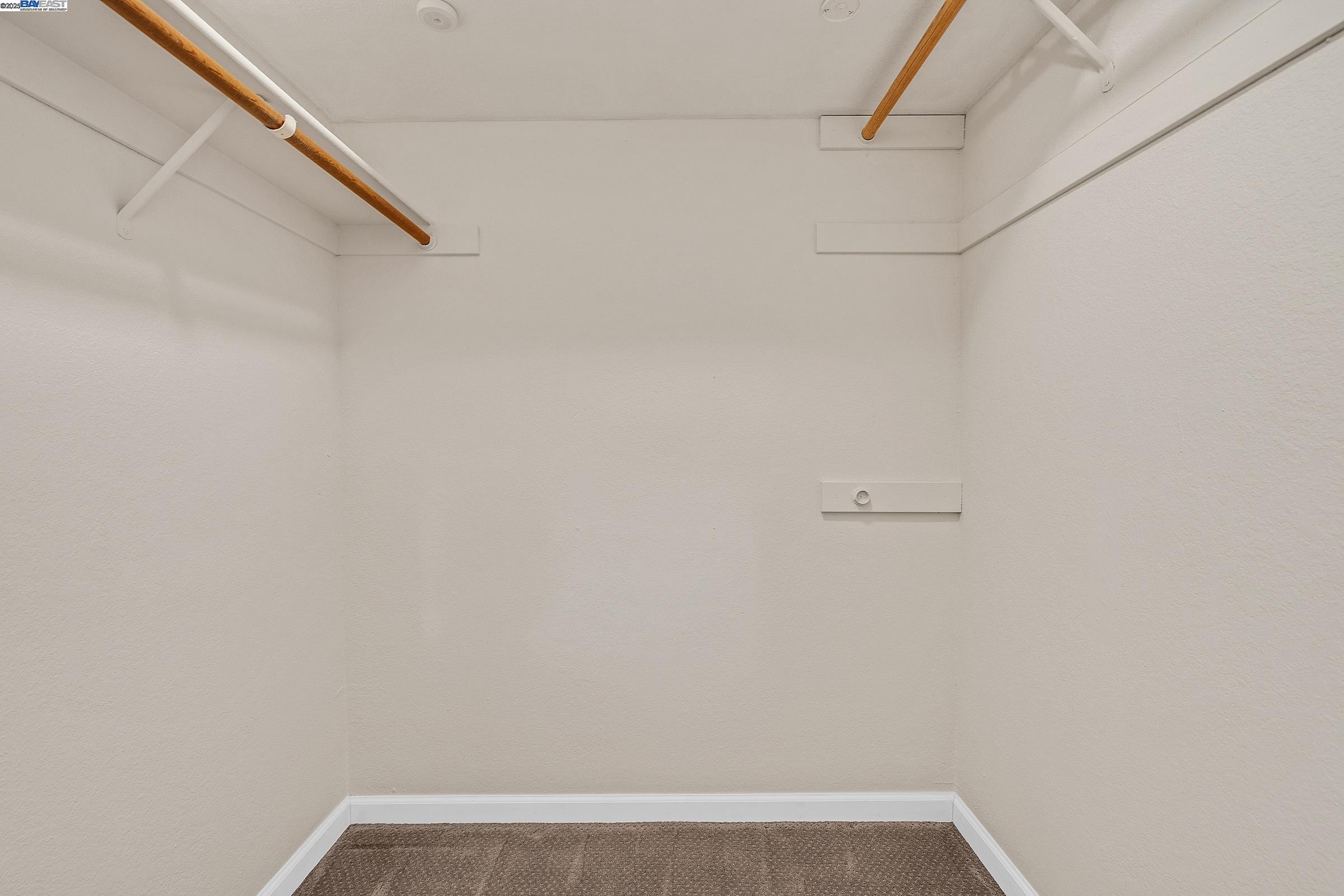 Detail Gallery Image 16 of 38 For 543 Tawny Dr, Pleasanton,  CA 94566 - 3 Beds | 2/1 Baths