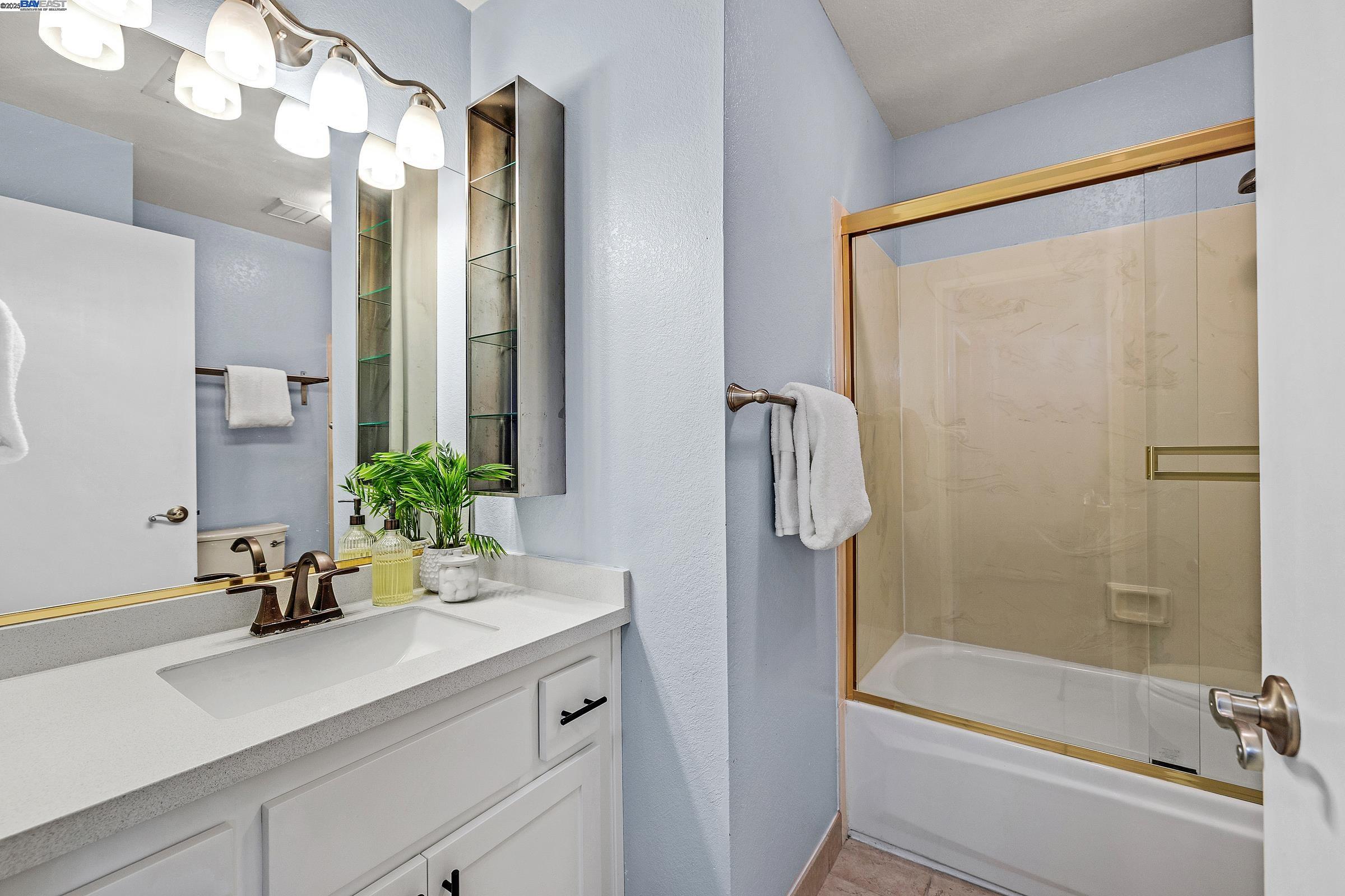 Detail Gallery Image 20 of 38 For 543 Tawny Dr, Pleasanton,  CA 94566 - 3 Beds | 2/1 Baths