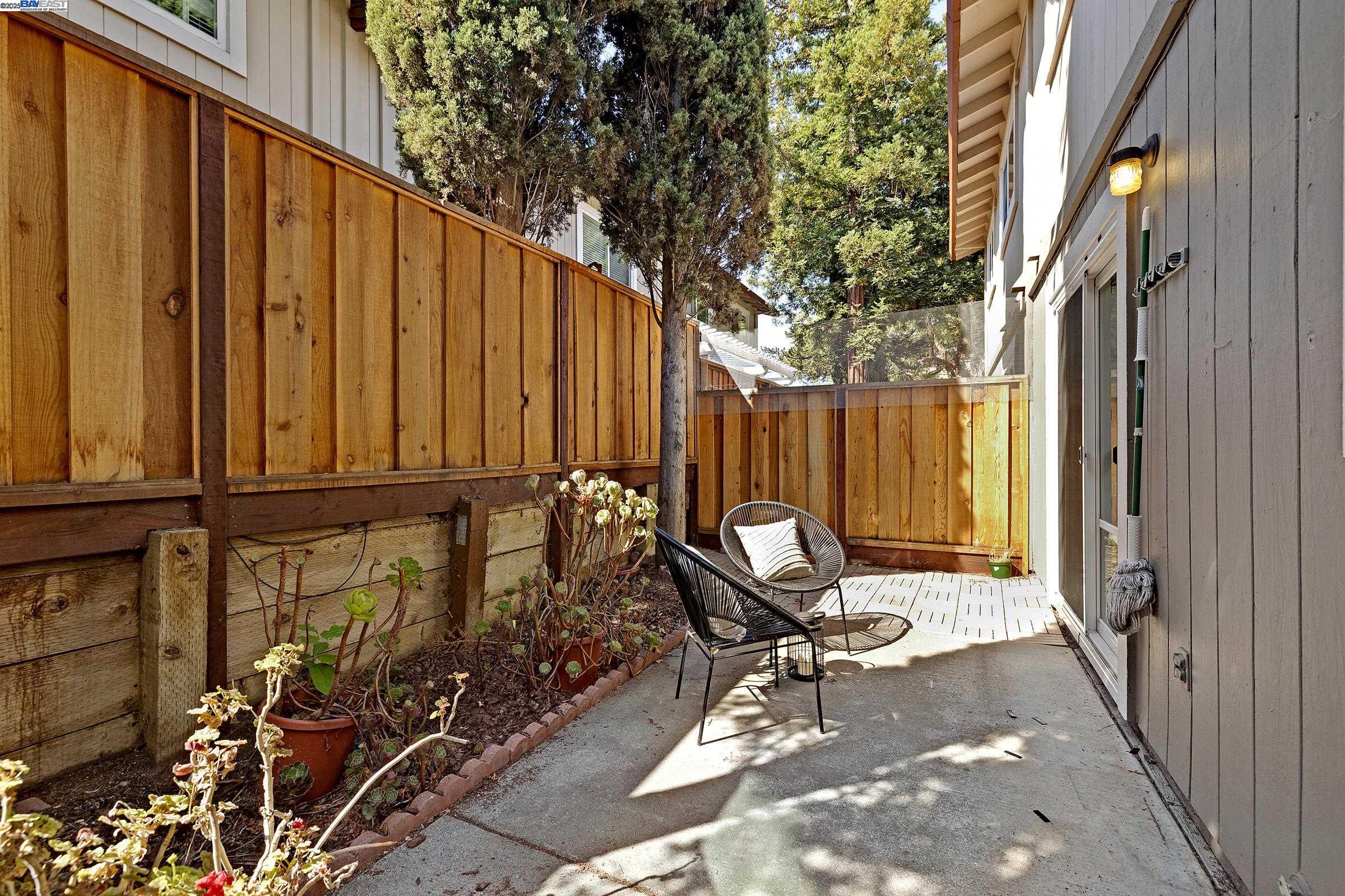 Detail Gallery Image 29 of 38 For 543 Tawny Dr, Pleasanton,  CA 94566 - 3 Beds | 2/1 Baths