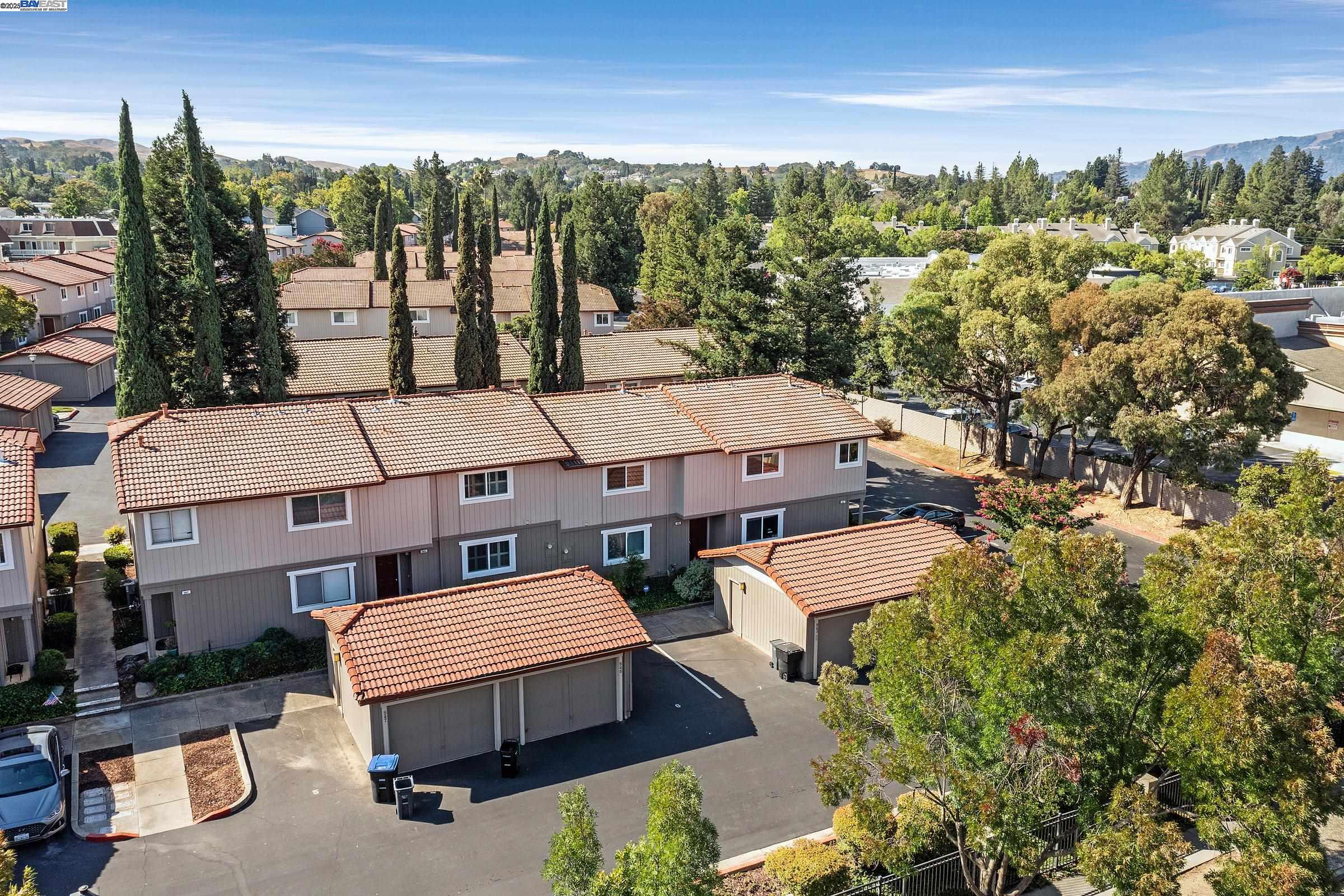 Detail Gallery Image 33 of 38 For 543 Tawny Dr, Pleasanton,  CA 94566 - 3 Beds | 2/1 Baths