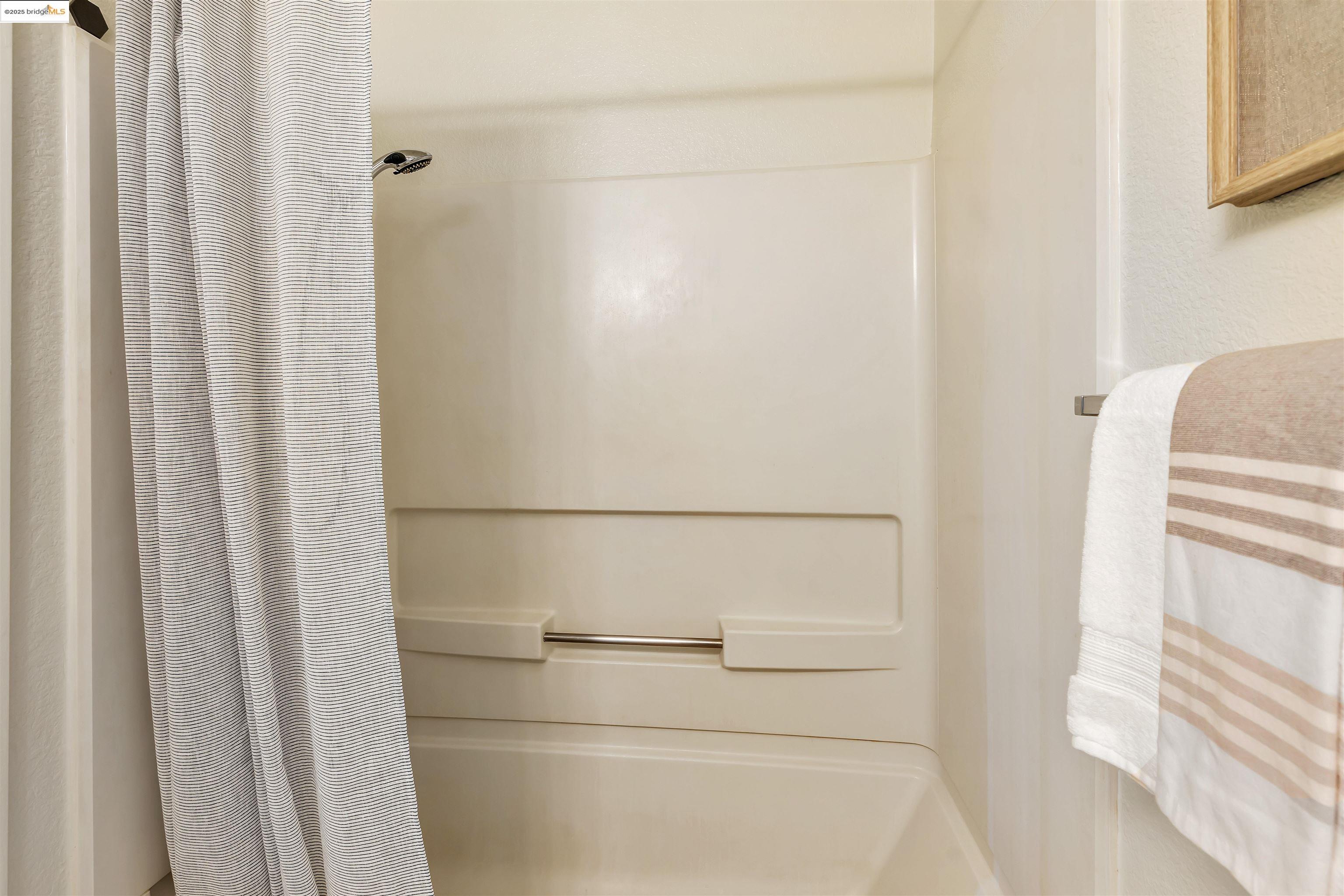 Detail Gallery Image 25 of 43 For 297 Lighthouse Dr, Vallejo,  CA 94590 - 3 Beds | 2 Baths