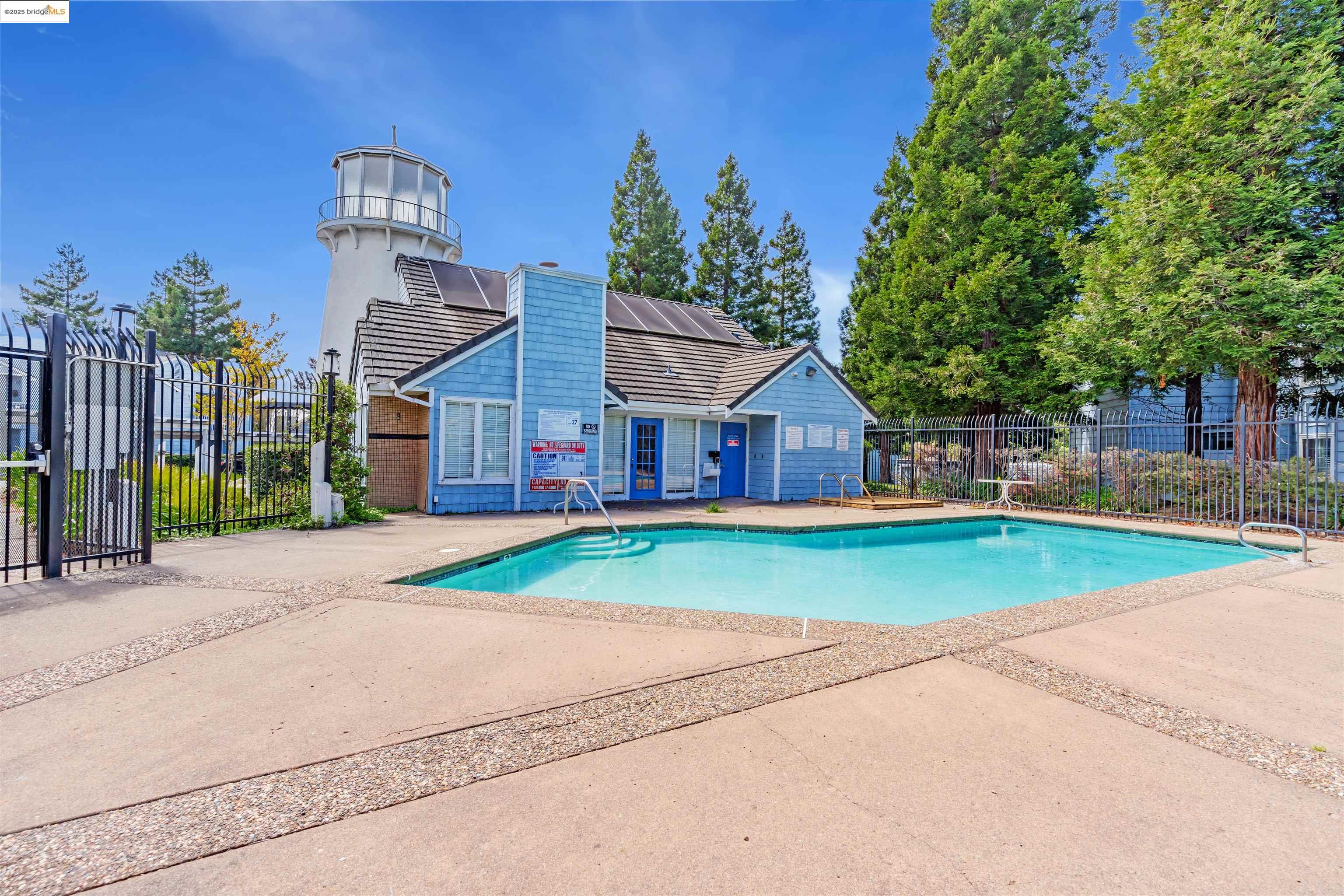 Detail Gallery Image 35 of 43 For 297 Lighthouse Dr, Vallejo,  CA 94590 - 3 Beds | 2 Baths