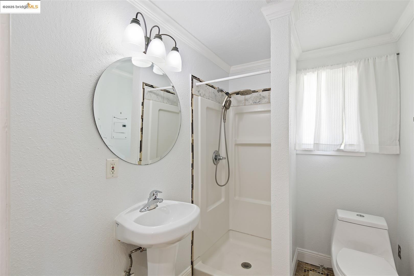 Detail Gallery Image 16 of 28 For 612 Rodeo Avenue, Rodeo,  CA 94547 - 3 Beds | 2 Baths