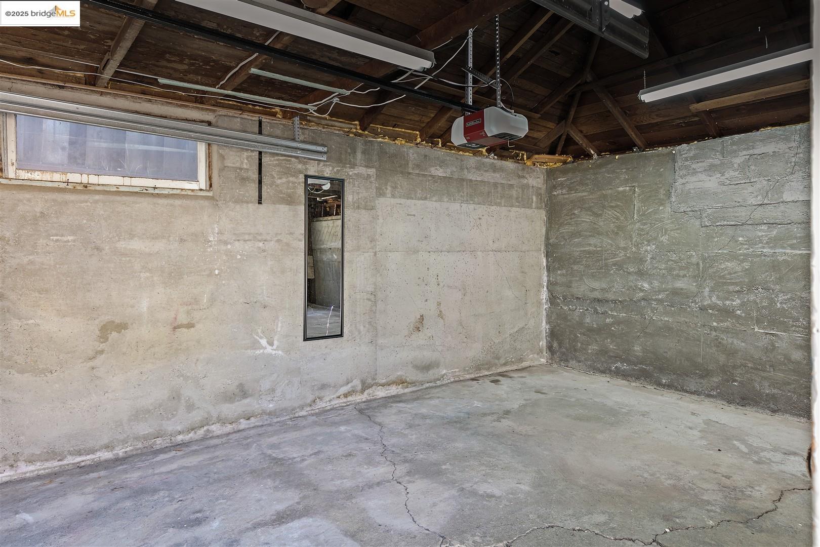 Detail Gallery Image 25 of 28 For 612 Rodeo Avenue, Rodeo,  CA 94547 - 3 Beds | 2 Baths
