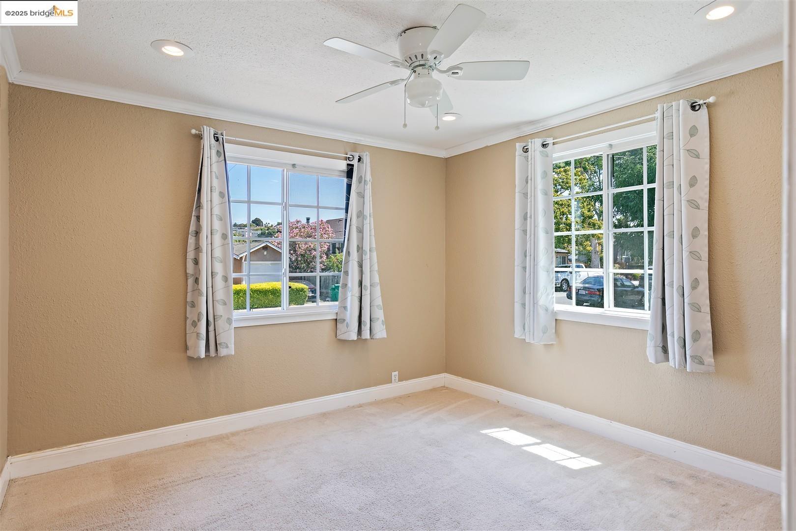 Detail Gallery Image 10 of 28 For 612 Rodeo Avenue, Rodeo,  CA 94547 - 3 Beds | 2 Baths