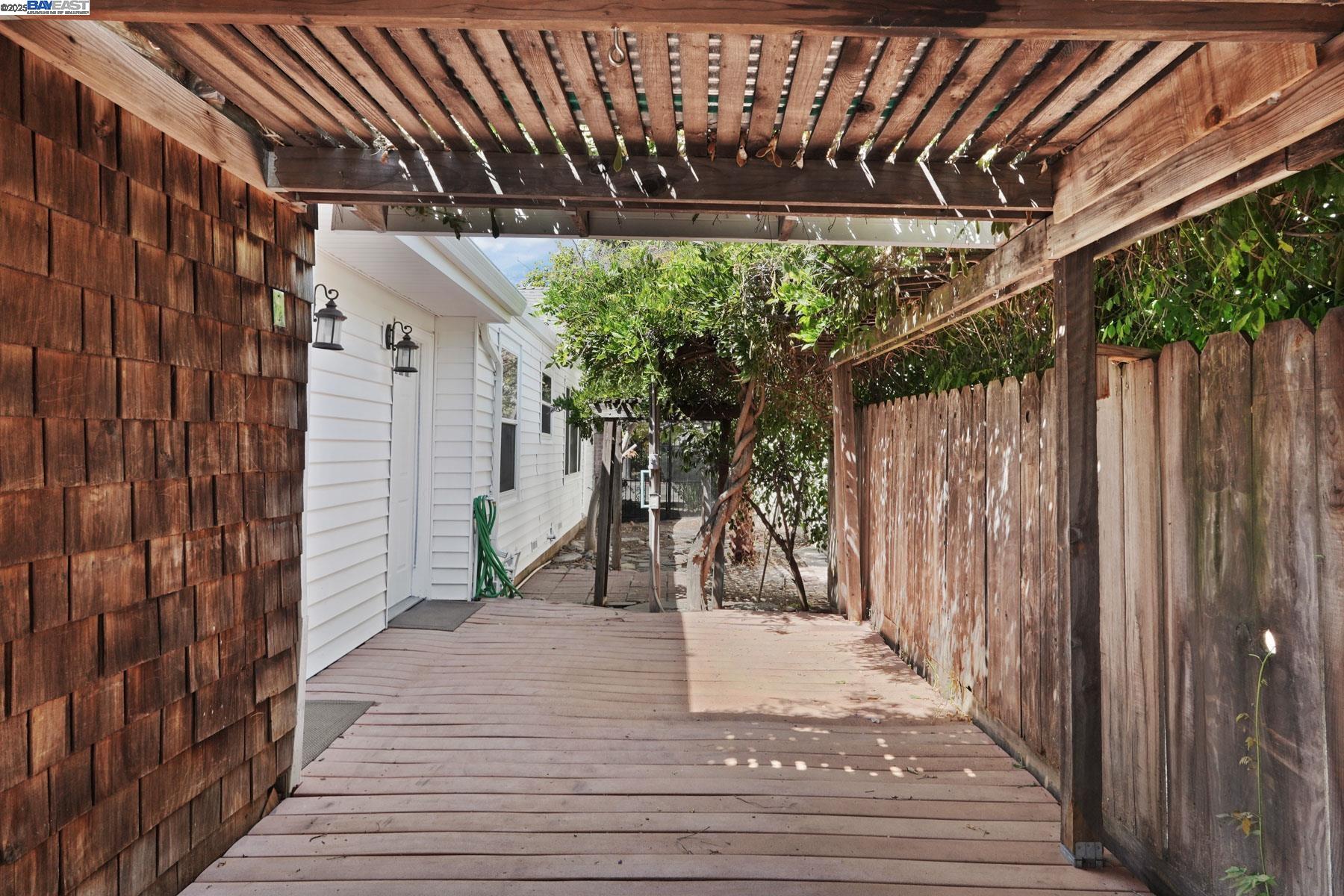 Detail Gallery Image 28 of 41 For 470 S Tuxedo Ave, Stockton,  CA 95204 - 2 Beds | 2 Baths
