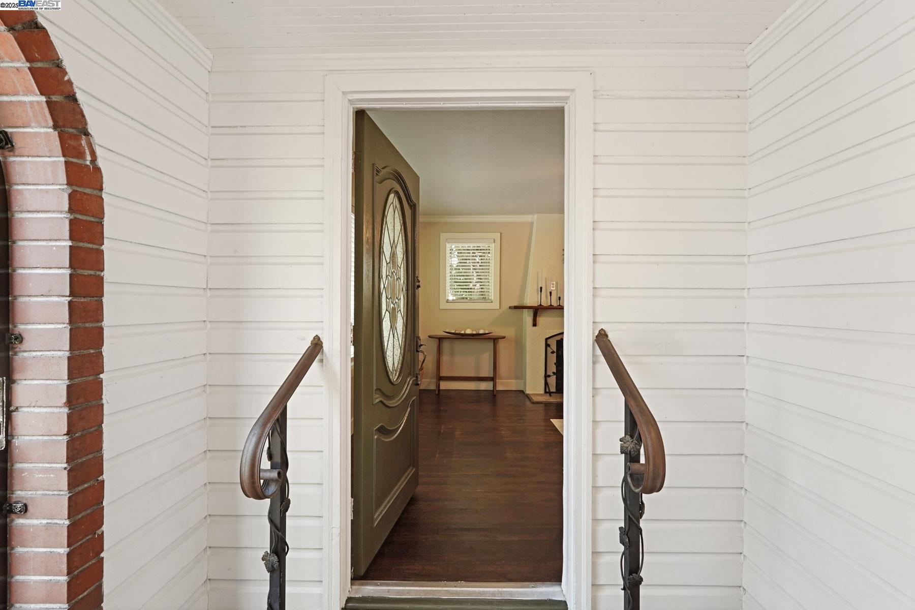 Detail Gallery Image 4 of 41 For 470 S Tuxedo Ave, Stockton,  CA 95204 - 2 Beds | 2 Baths