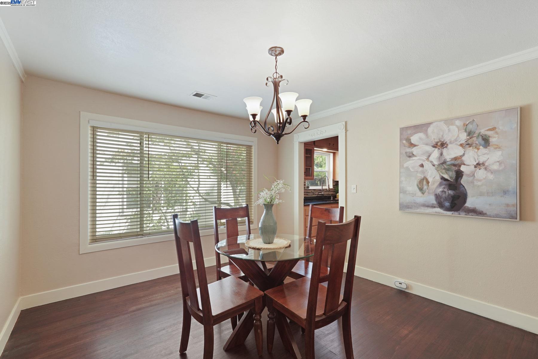 Detail Gallery Image 9 of 41 For 470 S Tuxedo Ave, Stockton,  CA 95204 - 2 Beds | 2 Baths