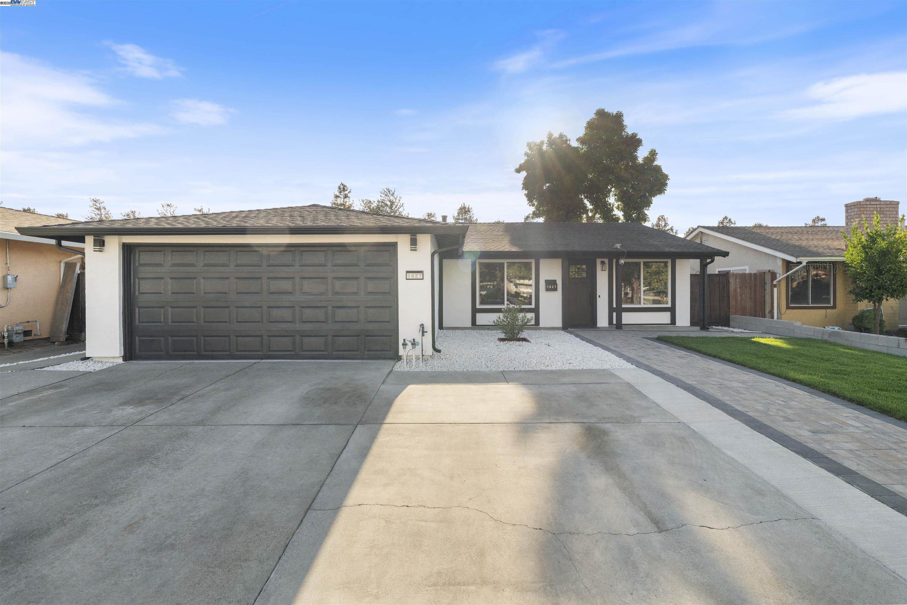Detail Gallery Image 2 of 39 For 1827 Flickinger Ave, San Jose,  CA 95131 - 4 Beds | 2 Baths