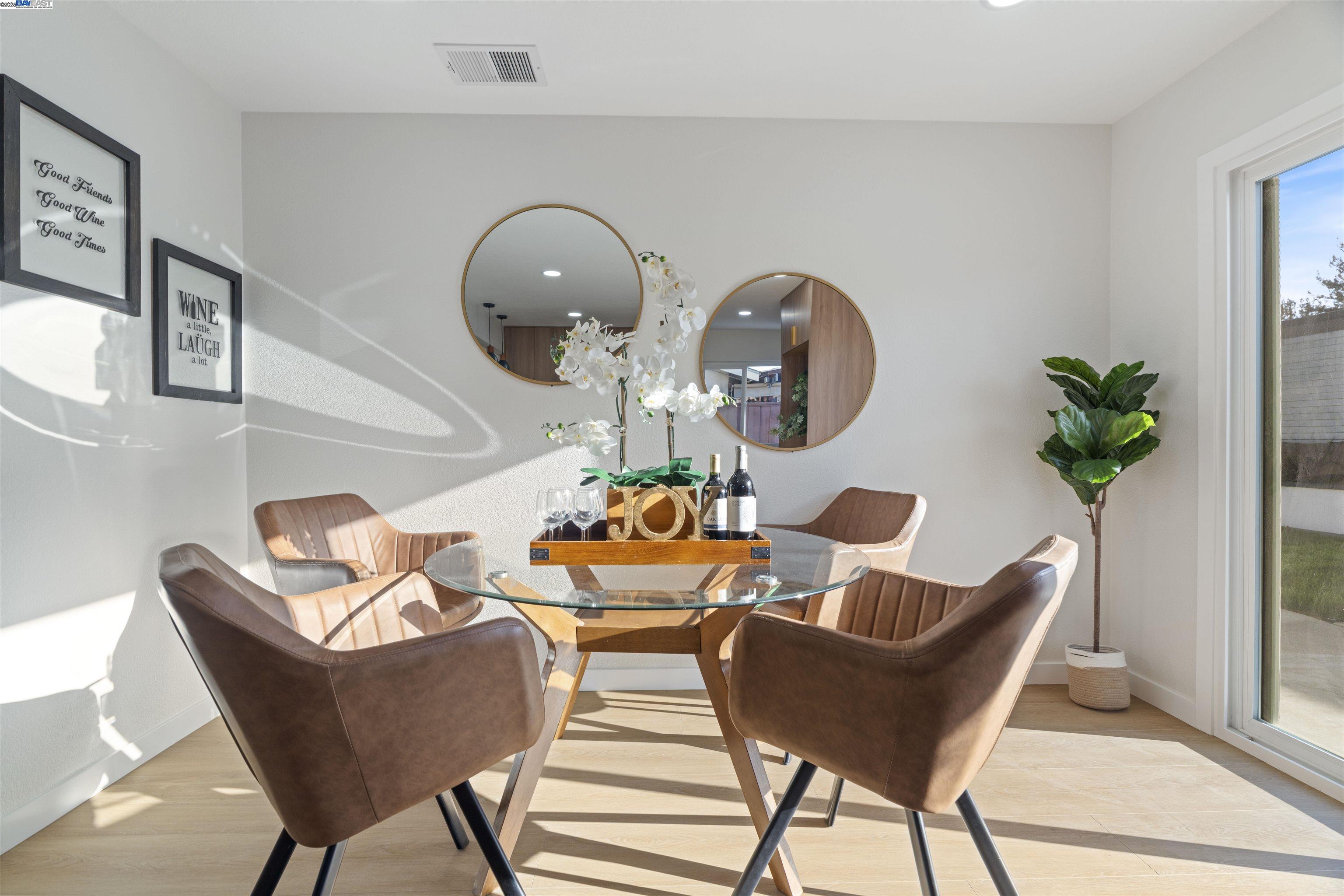 Detail Gallery Image 11 of 39 For 1827 Flickinger Ave, San Jose,  CA 95131 - 4 Beds | 2 Baths