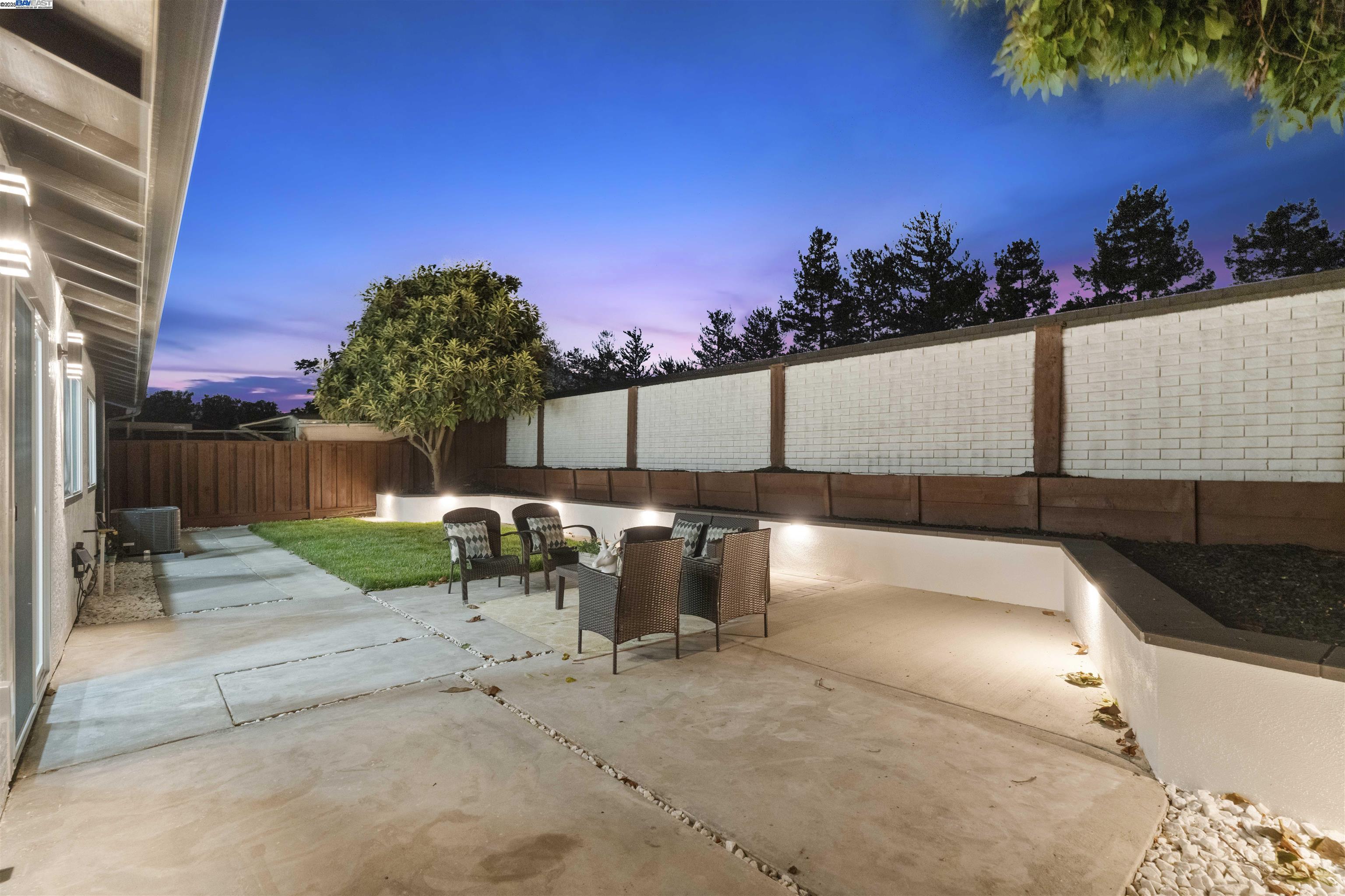 Detail Gallery Image 31 of 39 For 1827 Flickinger Ave, San Jose,  CA 95131 - 4 Beds | 2 Baths