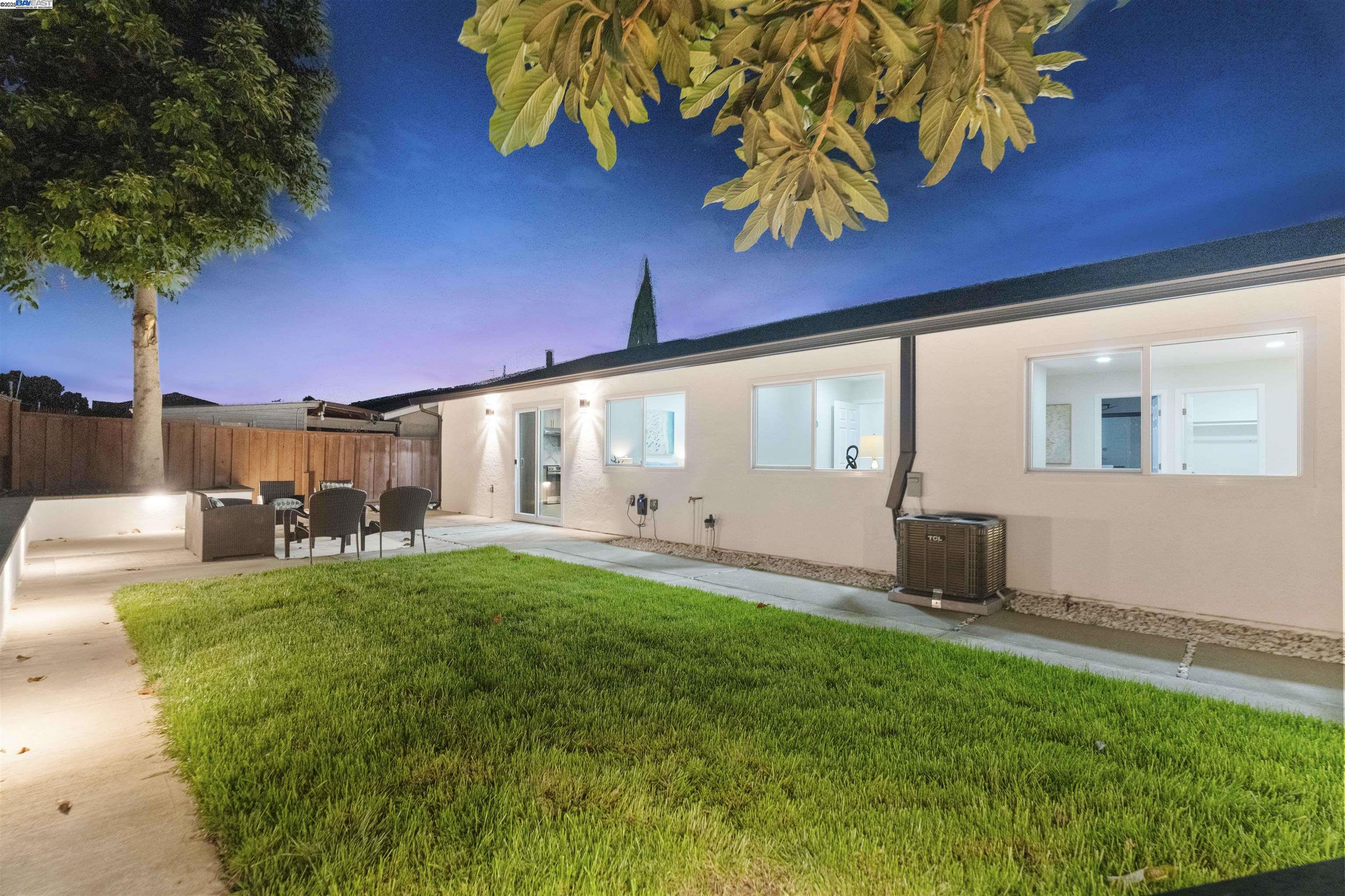 Detail Gallery Image 33 of 39 For 1827 Flickinger Ave, San Jose,  CA 95131 - 4 Beds | 2 Baths