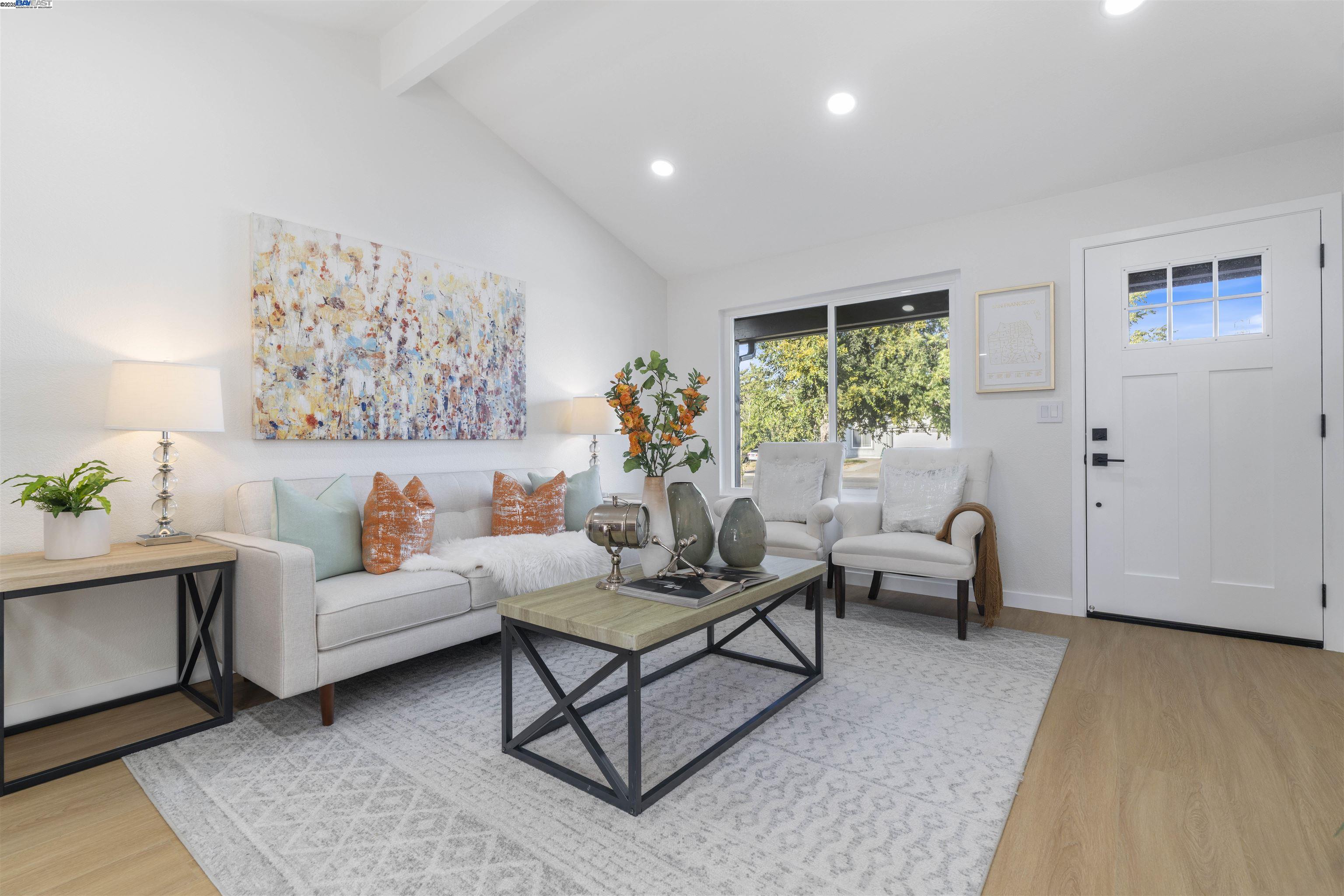 Detail Gallery Image 5 of 39 For 1827 Flickinger Ave, San Jose,  CA 95131 - 4 Beds | 2 Baths
