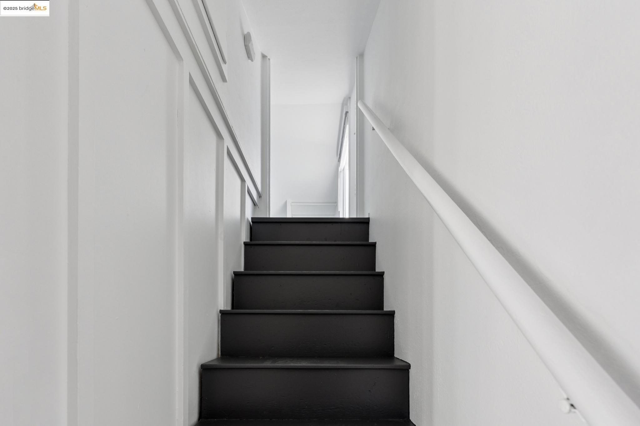 Detail Gallery Image 21 of 29 For 2772 Bowhill Ln, San Pablo,  CA 94806 - 2 Beds | 1 Baths