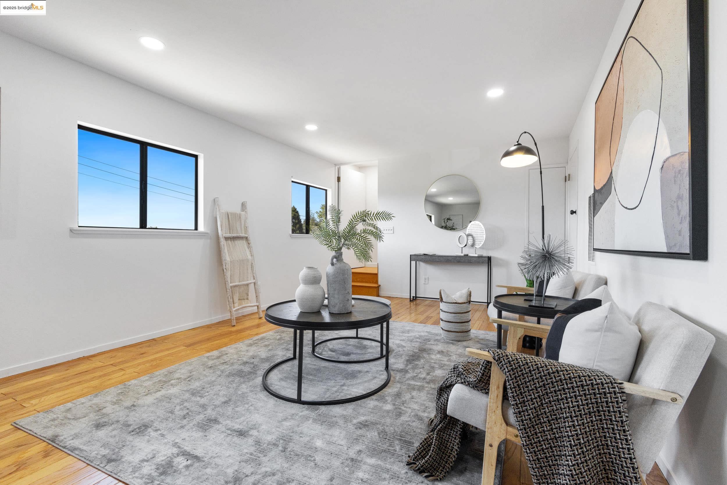 Detail Gallery Image 48 of 53 For 1840 Magellan Dr, Oakland,  CA 94611 - 4 Beds | 2/1 Baths