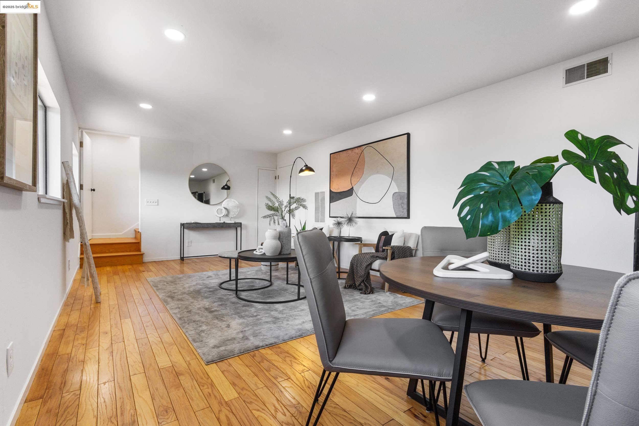 Detail Gallery Image 49 of 53 For 1840 Magellan Dr, Oakland,  CA 94611 - 4 Beds | 2/1 Baths