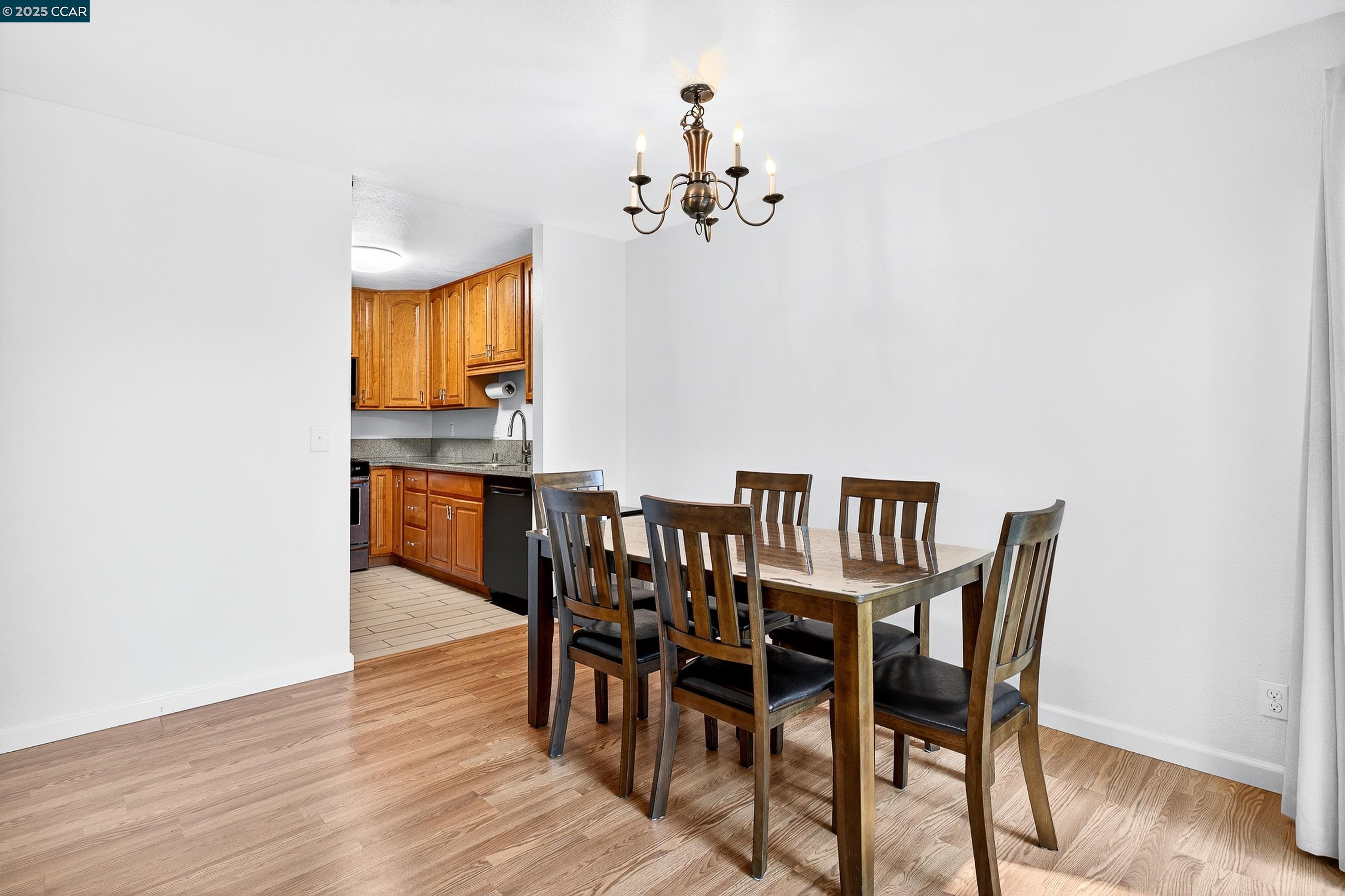 Detail Gallery Image 11 of 45 For 218 Apollo #4,  Hercules,  CA 94547 - 2 Beds | 1/1 Baths