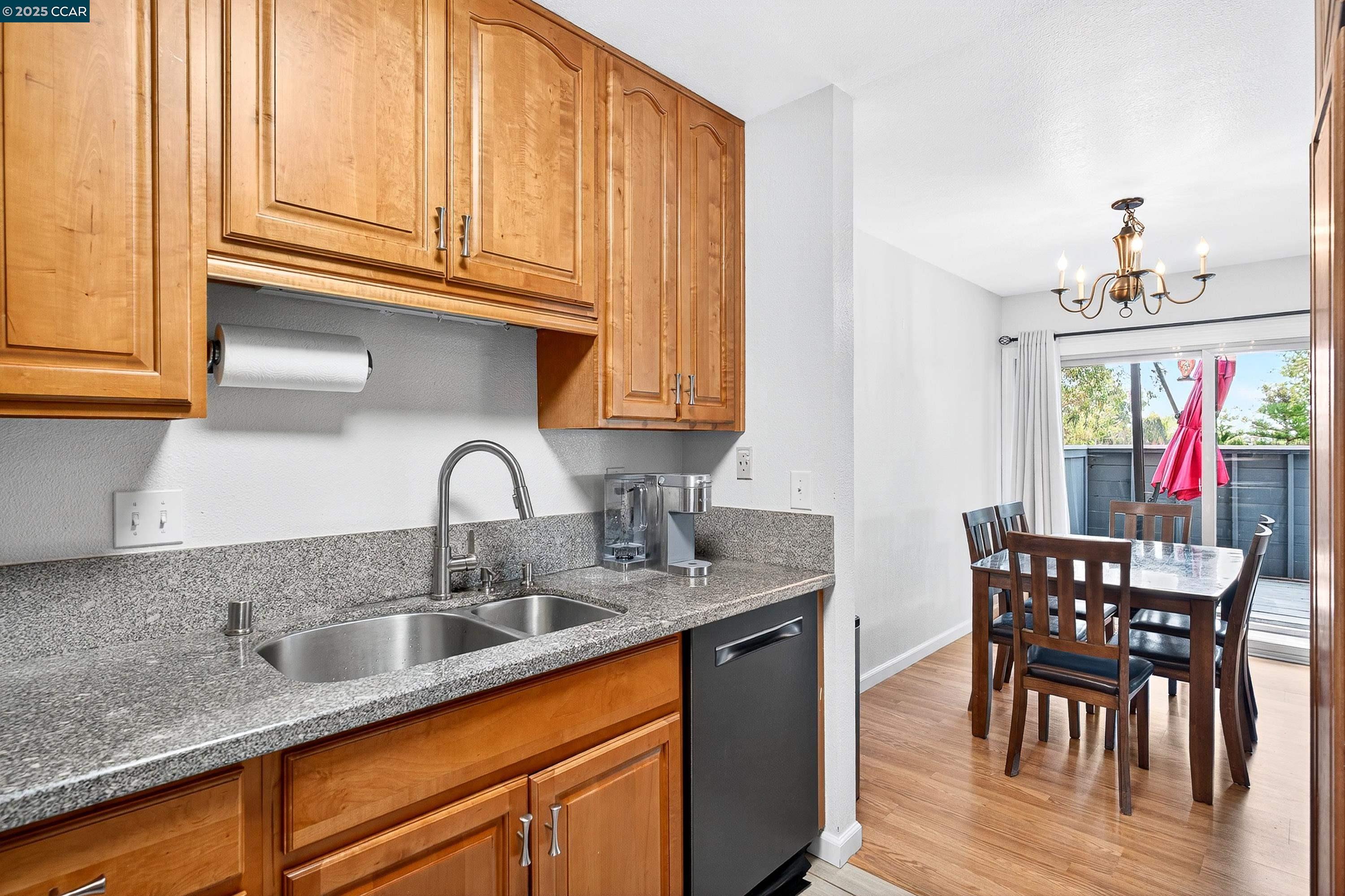 Detail Gallery Image 16 of 45 For 218 Apollo #4,  Hercules,  CA 94547 - 2 Beds | 1/1 Baths