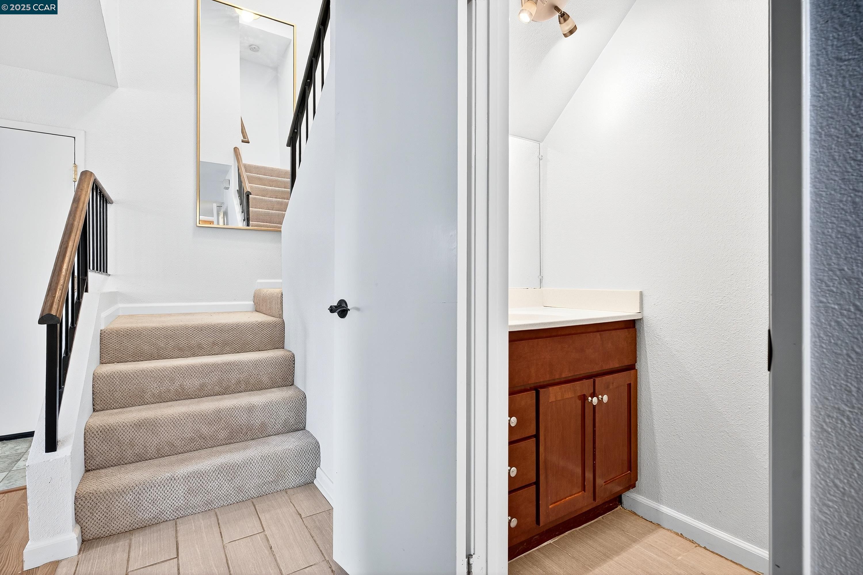 Detail Gallery Image 18 of 45 For 218 Apollo #4,  Hercules,  CA 94547 - 2 Beds | 1/1 Baths
