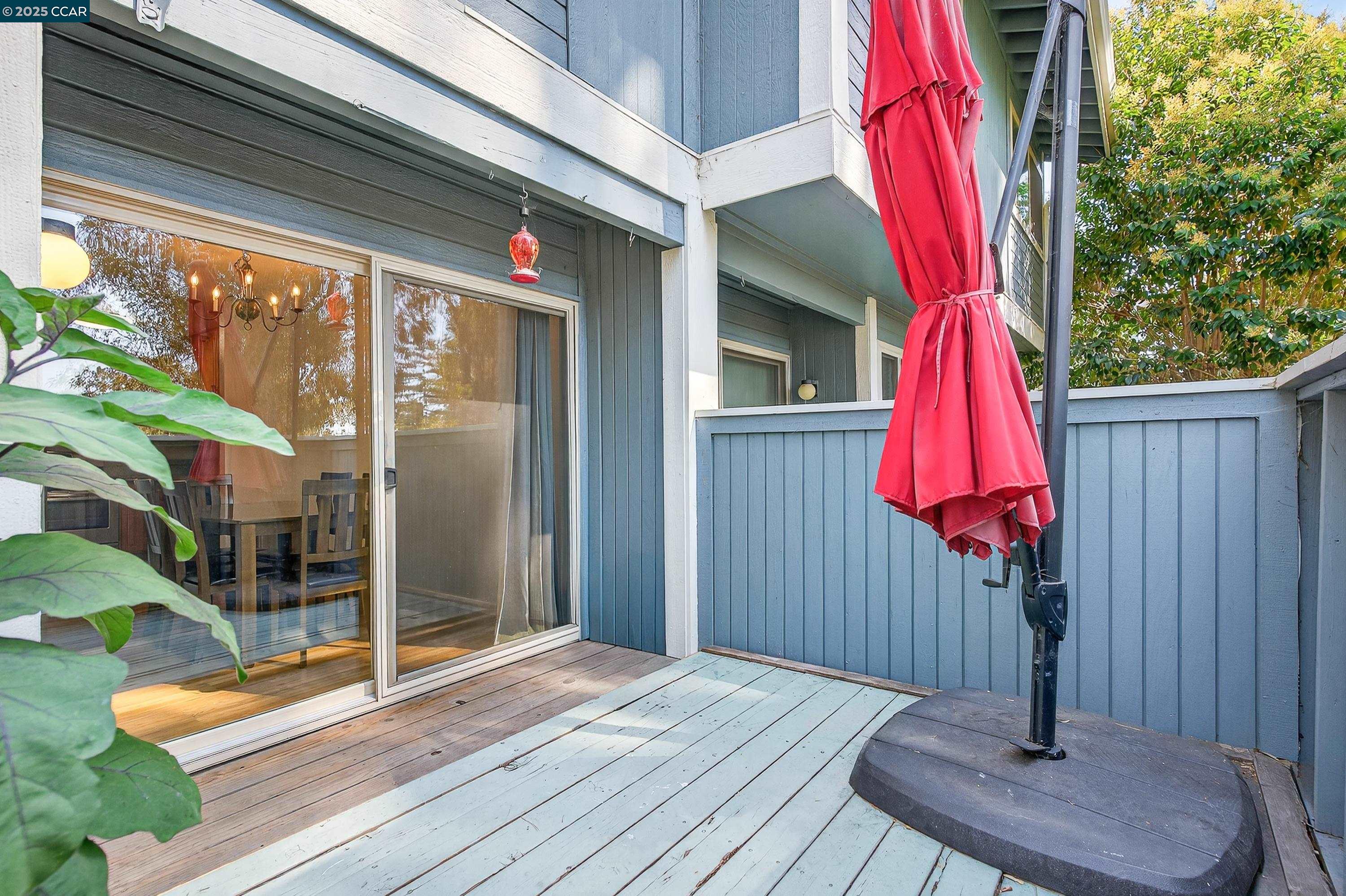 Detail Gallery Image 32 of 45 For 218 Apollo #4,  Hercules,  CA 94547 - 2 Beds | 1/1 Baths