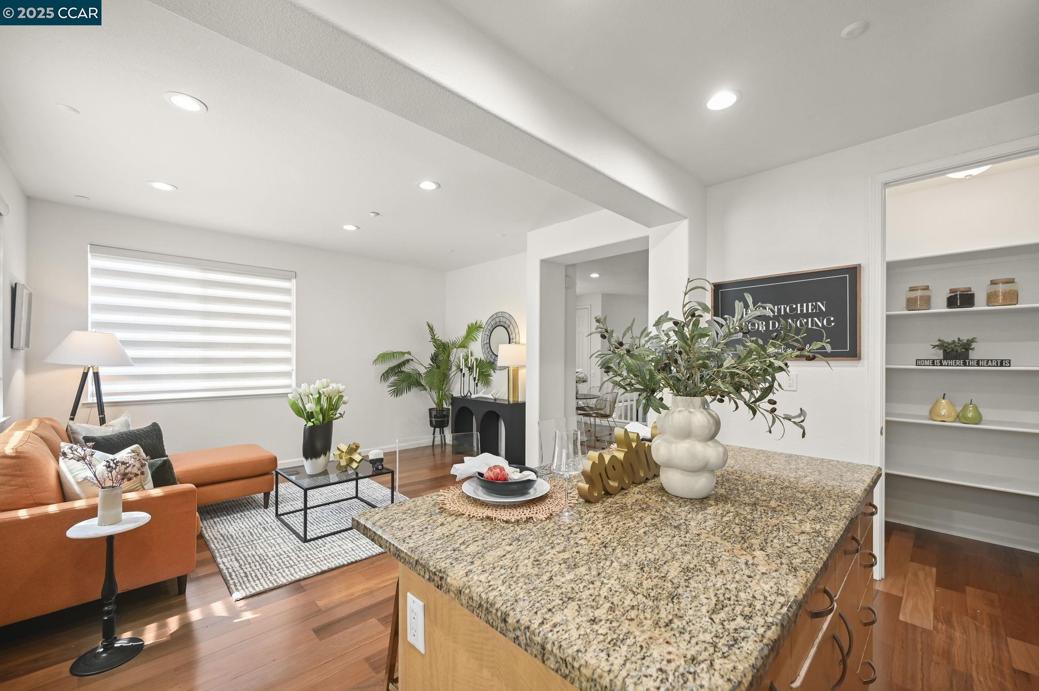 Detail Gallery Image 17 of 40 For 6566 Sierra Ln, Dublin,  CA 94568 - 3 Beds | 2/1 Baths