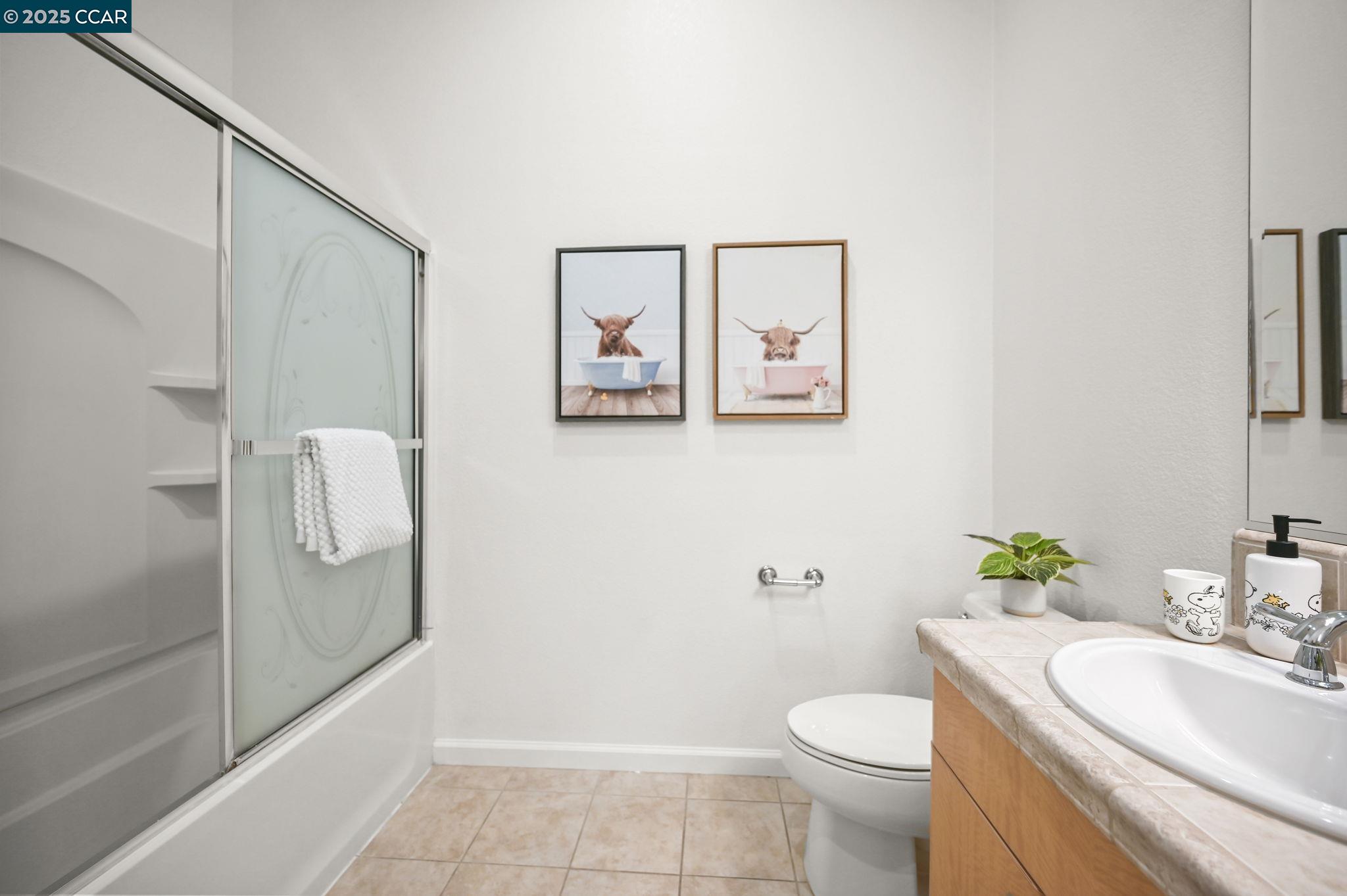 Detail Gallery Image 23 of 40 For 6566 Sierra Ln, Dublin,  CA 94568 - 3 Beds | 2/1 Baths