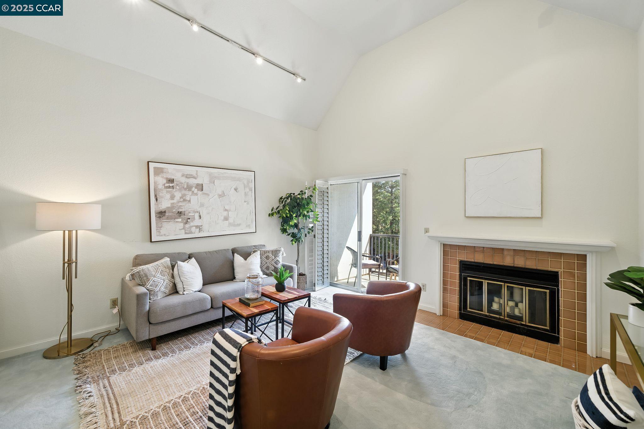 Photo #3: 41109598 Listing 