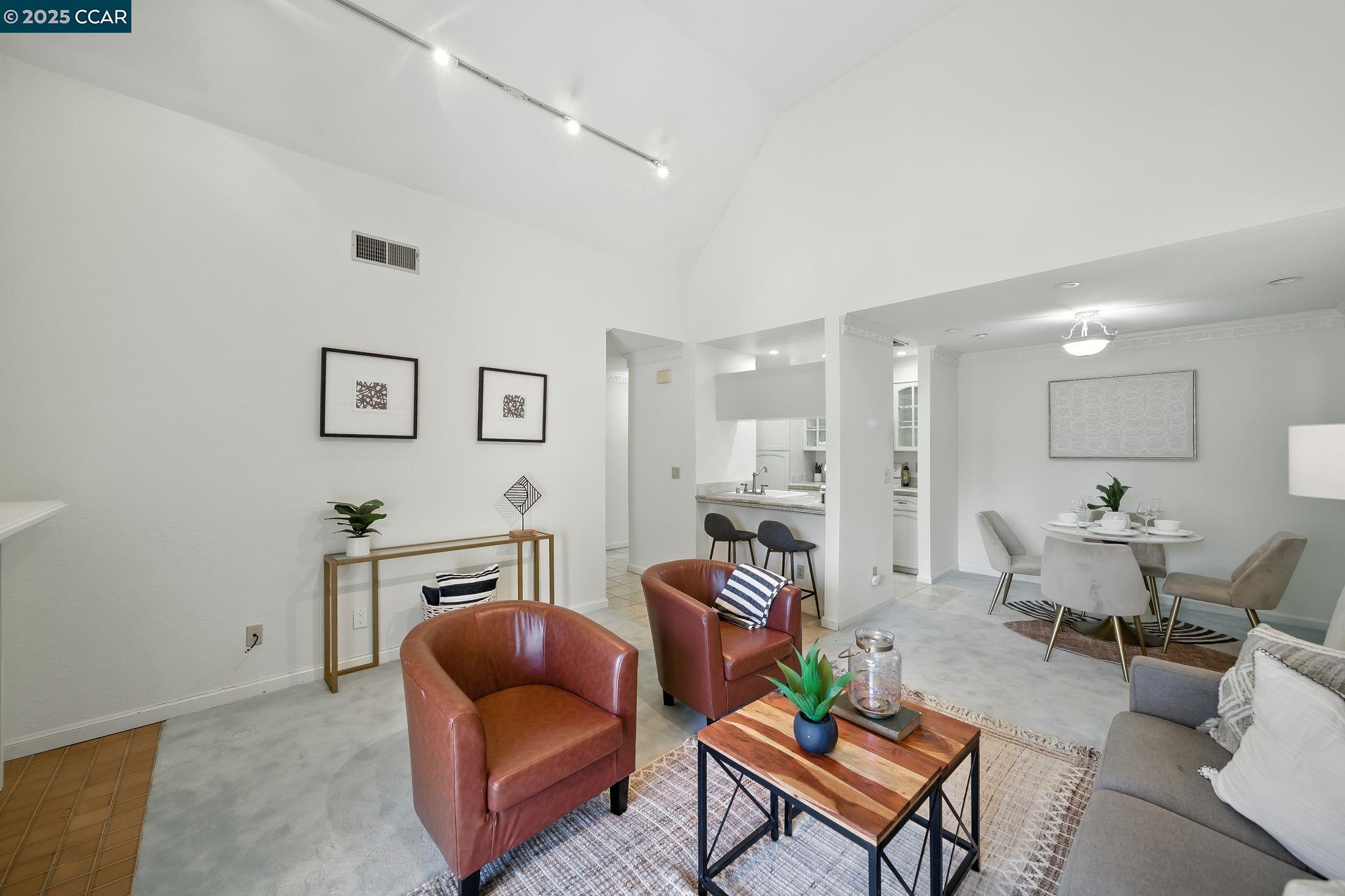 Photo #4: 41109598 Listing 