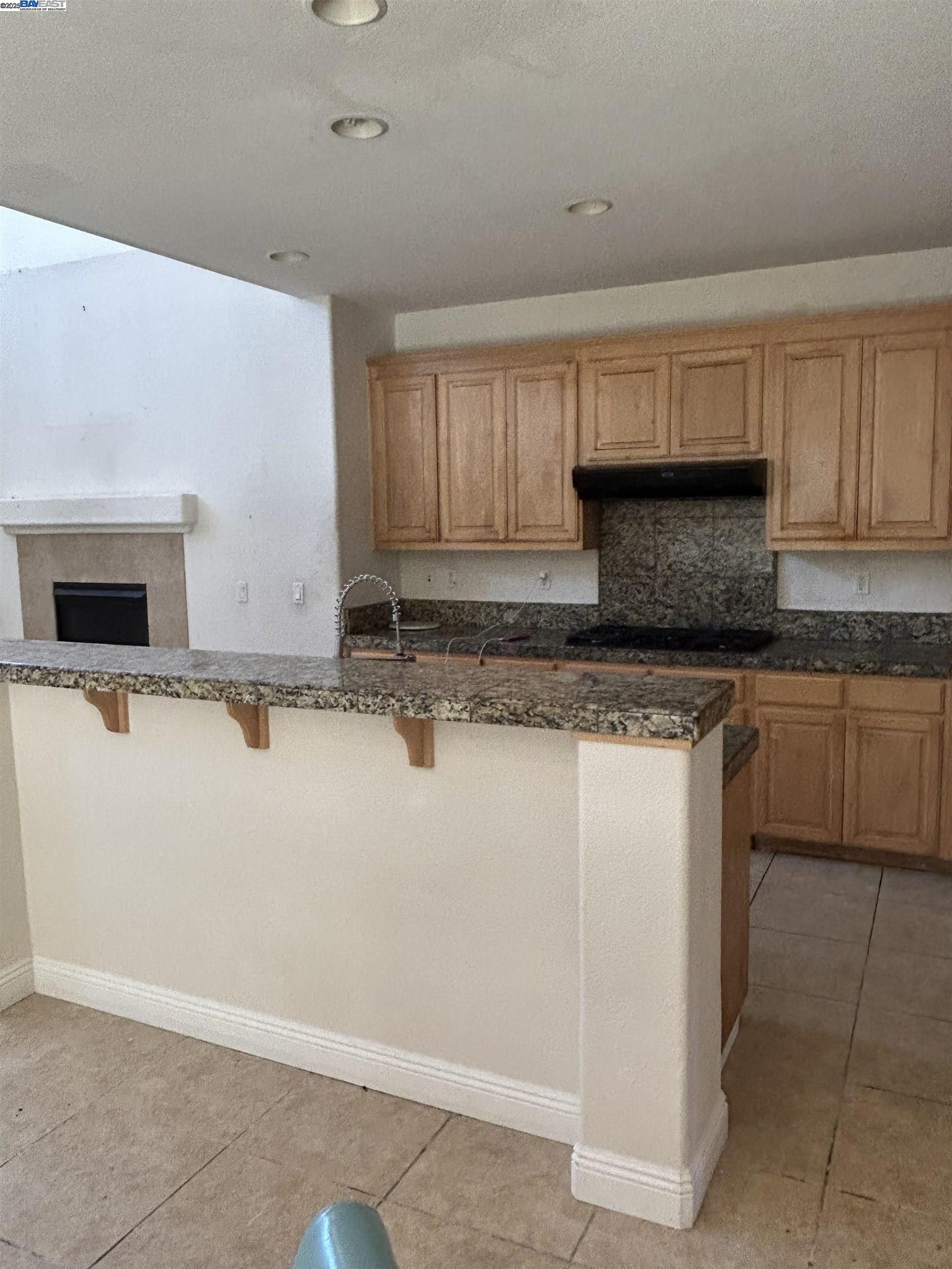 Detail Gallery Image 2 of 5 For 2472 Shorey Way, Fairfield,  CA 94533 - 4 Beds | 3 Baths