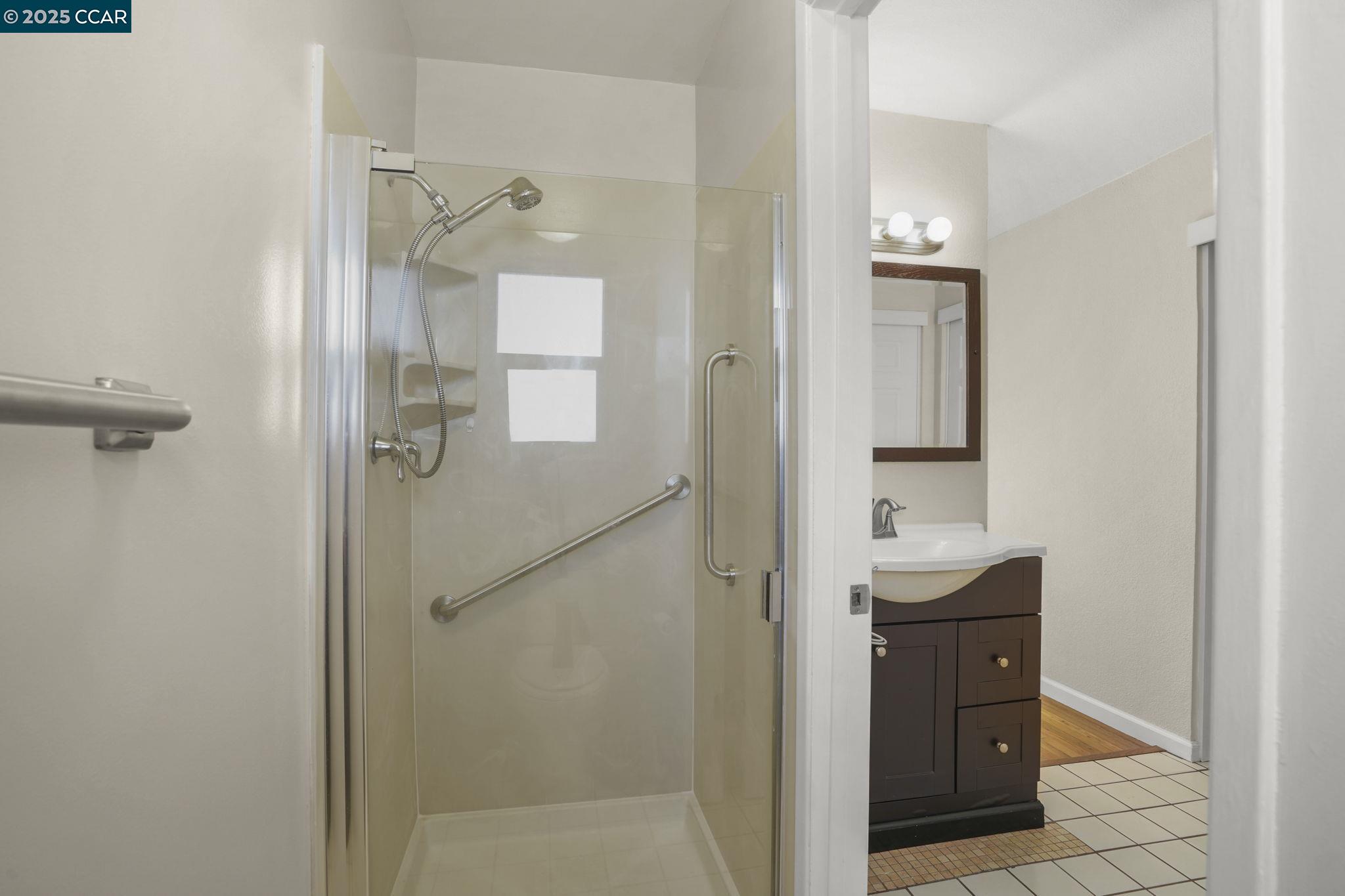 Detail Gallery Image 19 of 30 For 2162 Olympic Drive, Martinez,  CA 94553 - 4 Beds | 2 Baths