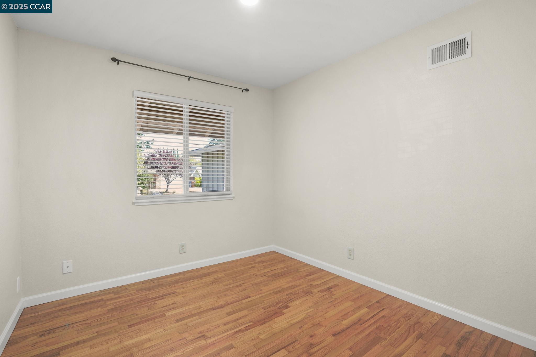 Detail Gallery Image 20 of 30 For 2162 Olympic Drive, Martinez,  CA 94553 - 4 Beds | 2 Baths