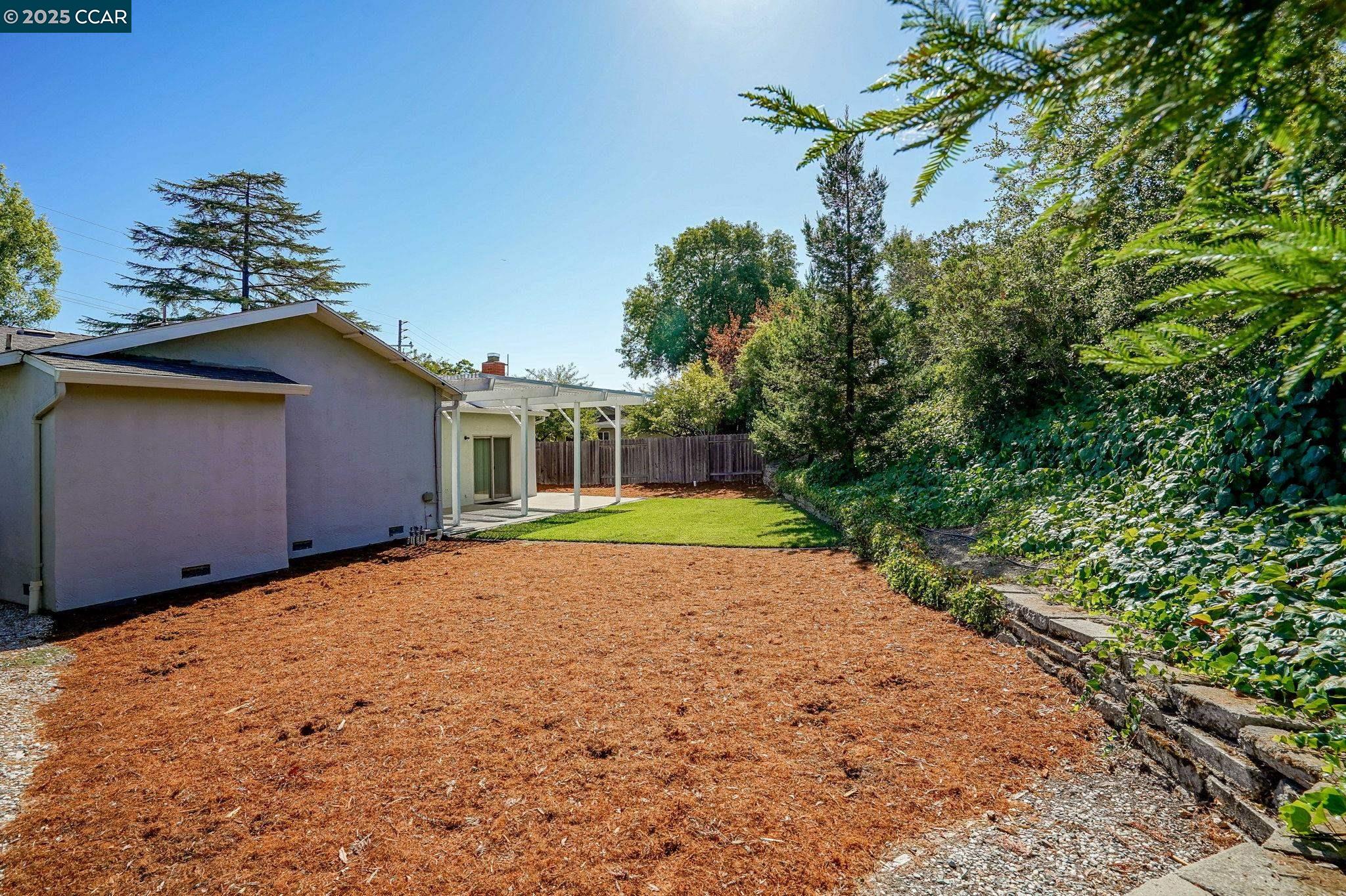 Detail Gallery Image 28 of 30 For 2162 Olympic Drive, Martinez,  CA 94553 - 4 Beds | 2 Baths