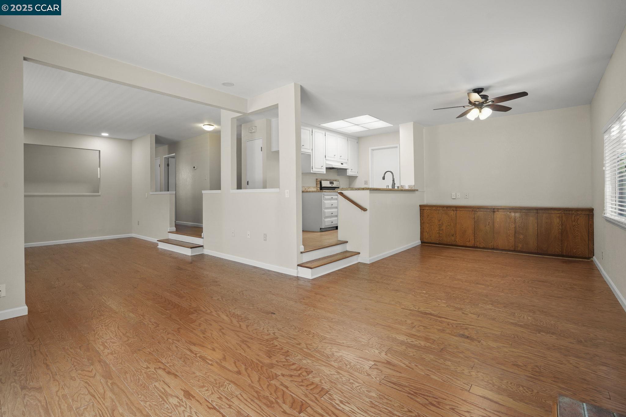 Detail Gallery Image 5 of 30 For 2162 Olympic Drive, Martinez,  CA 94553 - 4 Beds | 2 Baths