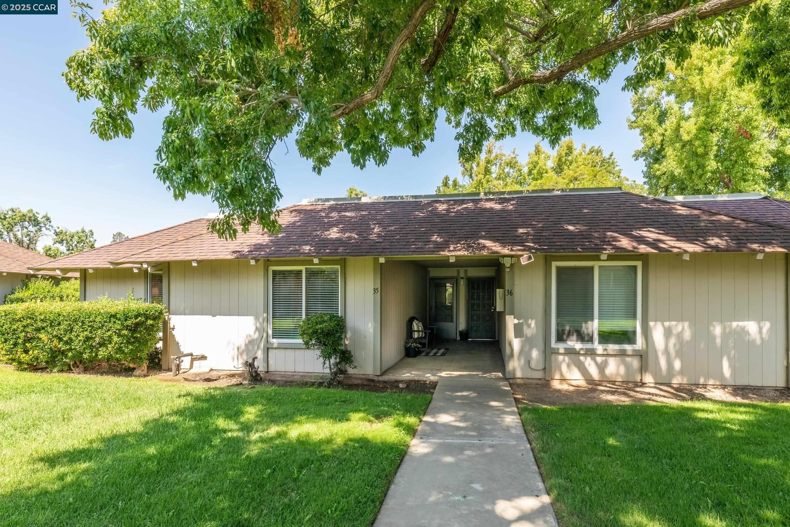 Front Image Thumbnail for CC41109603