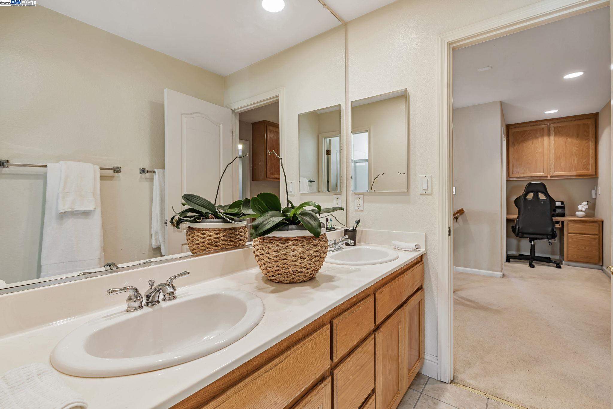 Detail Gallery Image 31 of 47 For 2036 Tupelo Way, Antioch,  CA 94509-9366 - 5 Beds | 3 Baths