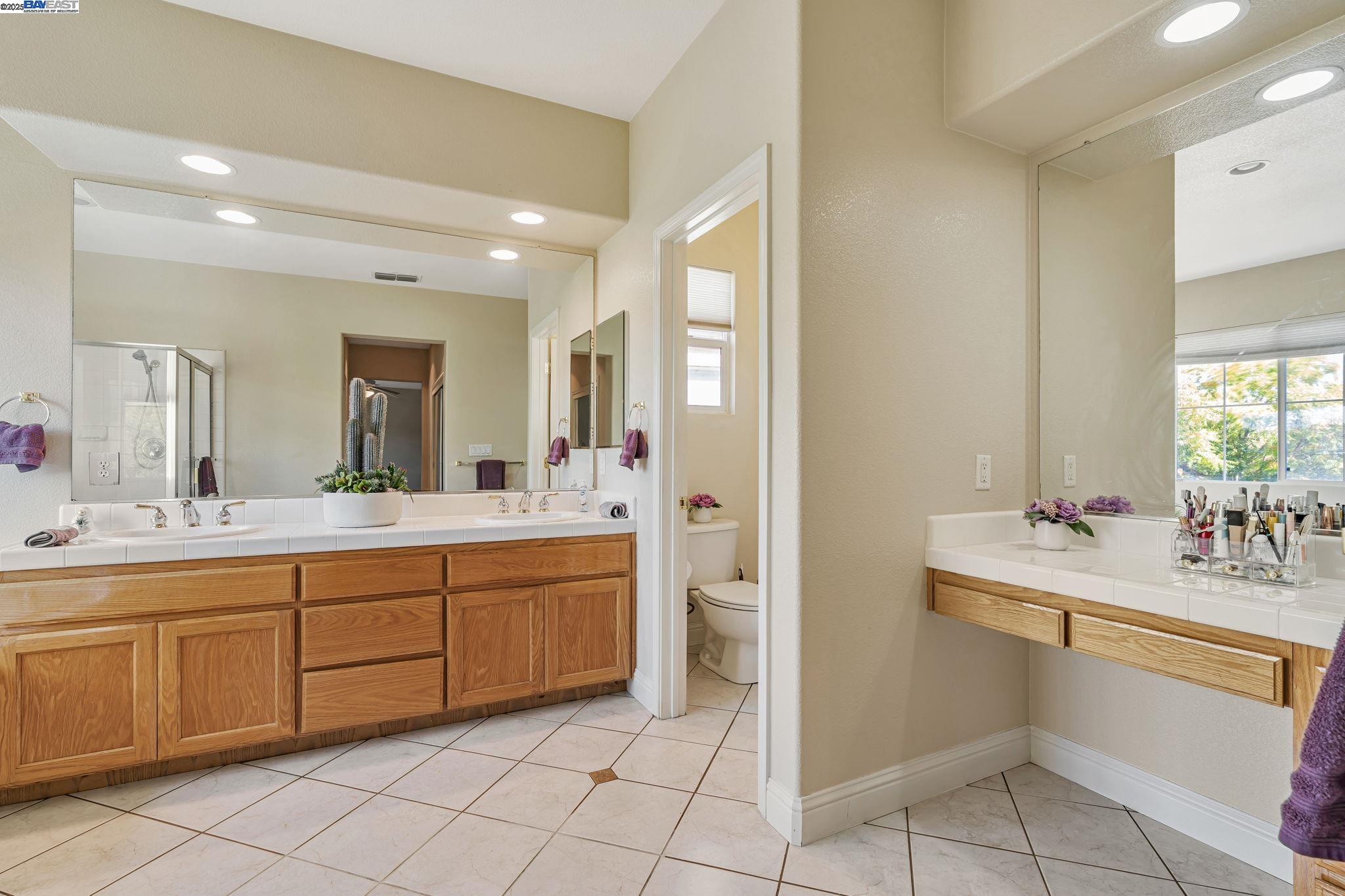 Detail Gallery Image 32 of 47 For 2036 Tupelo Way, Antioch,  CA 94509-9366 - 5 Beds | 3 Baths