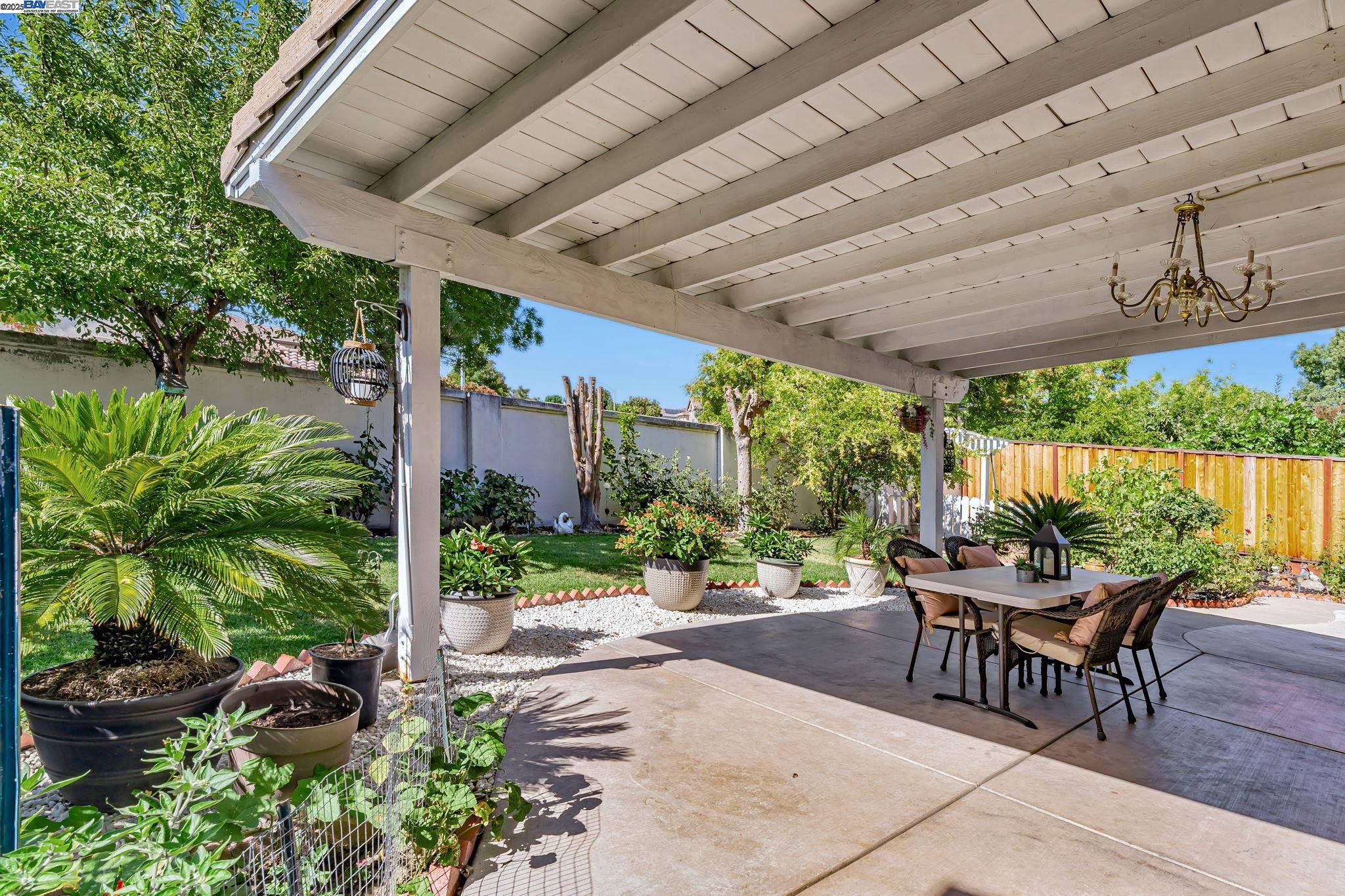 Detail Gallery Image 36 of 47 For 2036 Tupelo Way, Antioch,  CA 94509-9366 - 5 Beds | 3 Baths